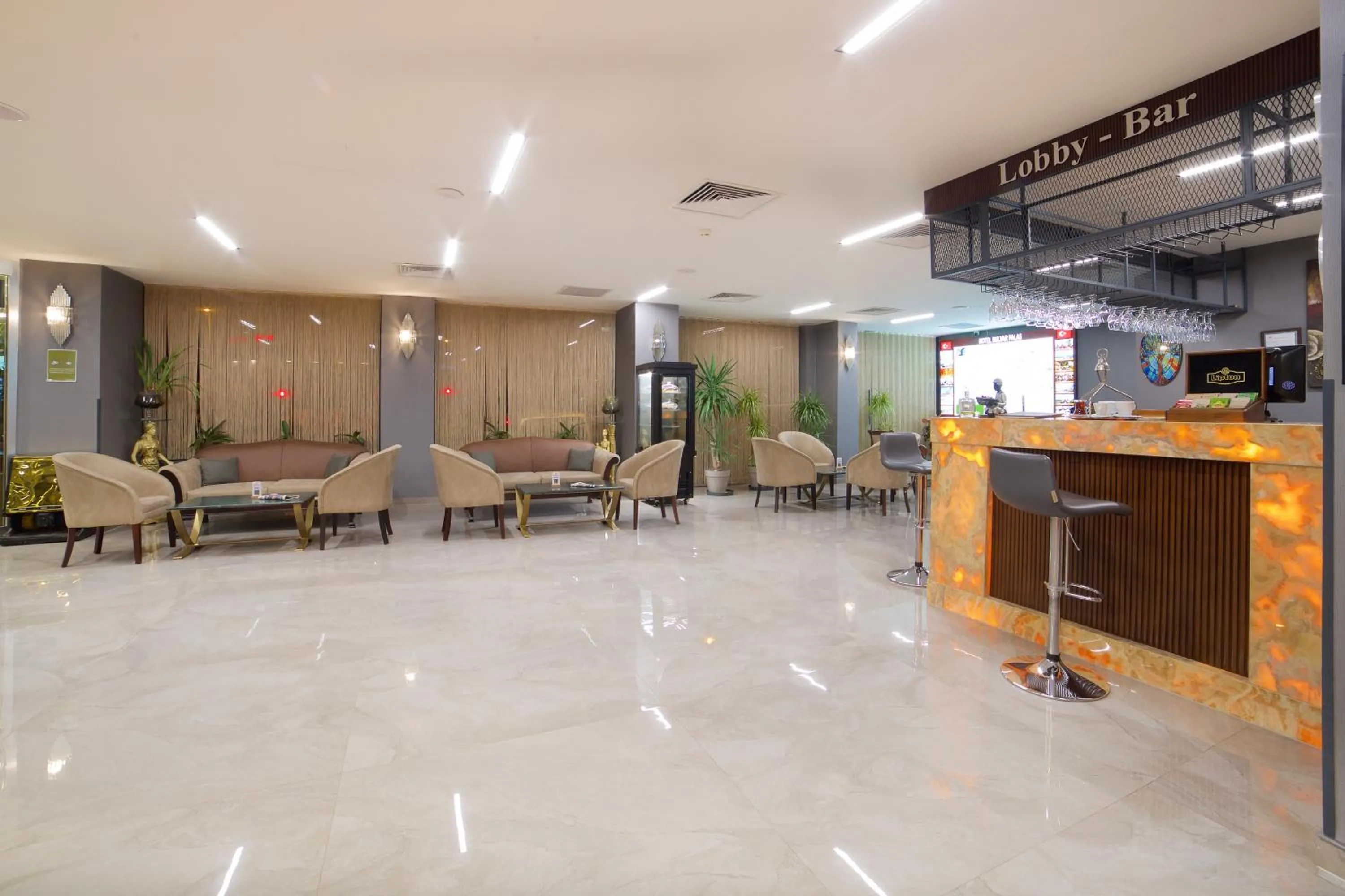 Lobby or reception in Hotel Bulvar Palas