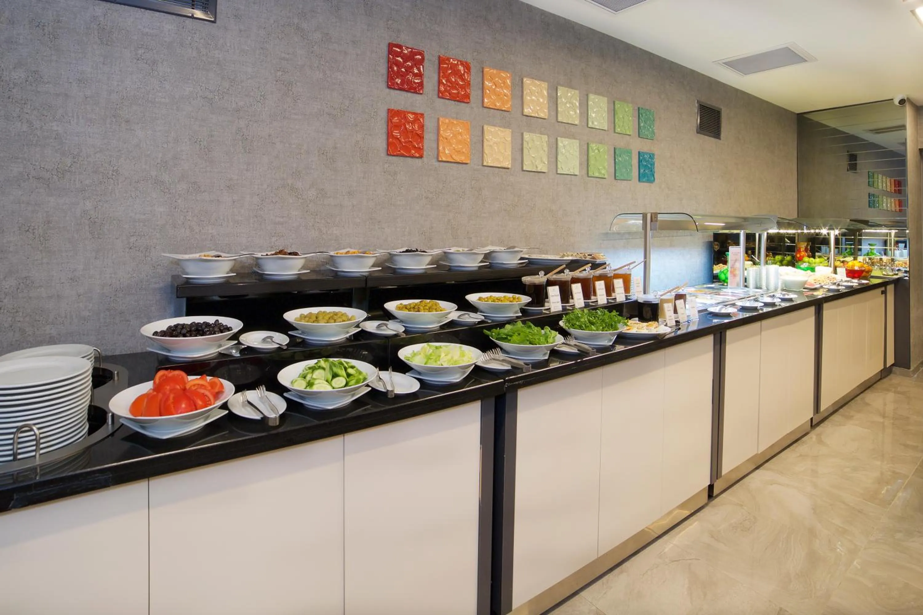 Buffet breakfast in Hotel Bulvar Palas