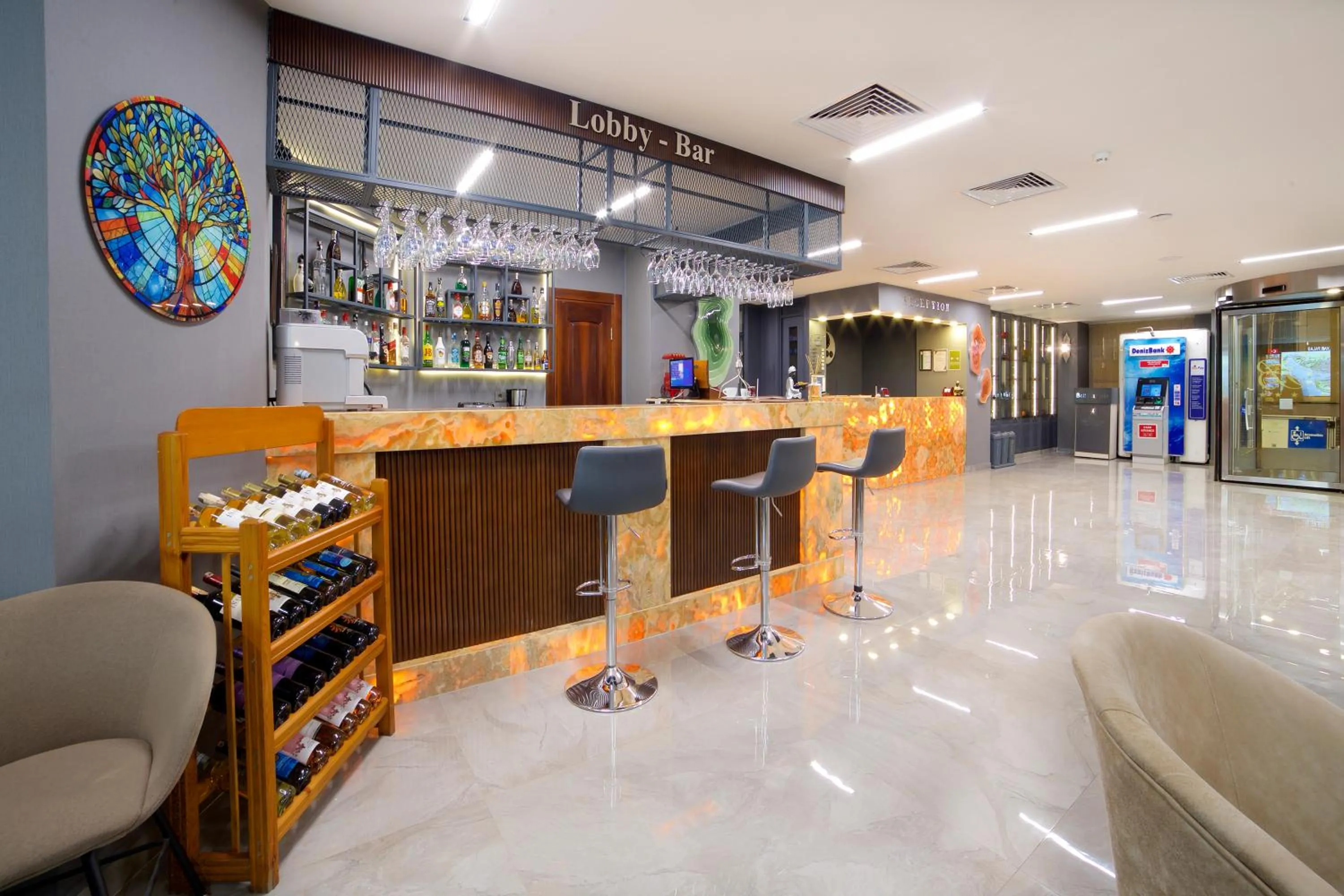 Lounge or bar in Hotel Bulvar Palas