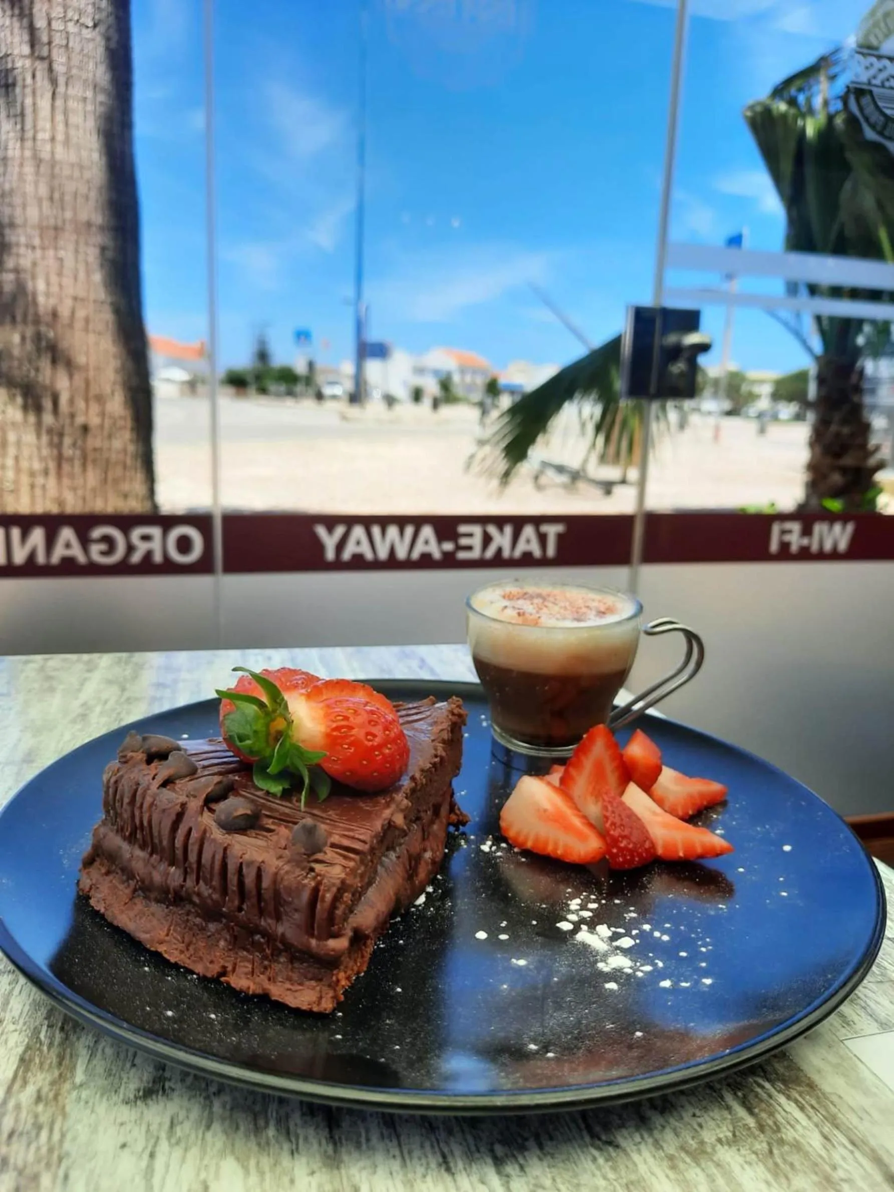 Restaurant/places to eat in Mareta Beach House - Boutique Residence