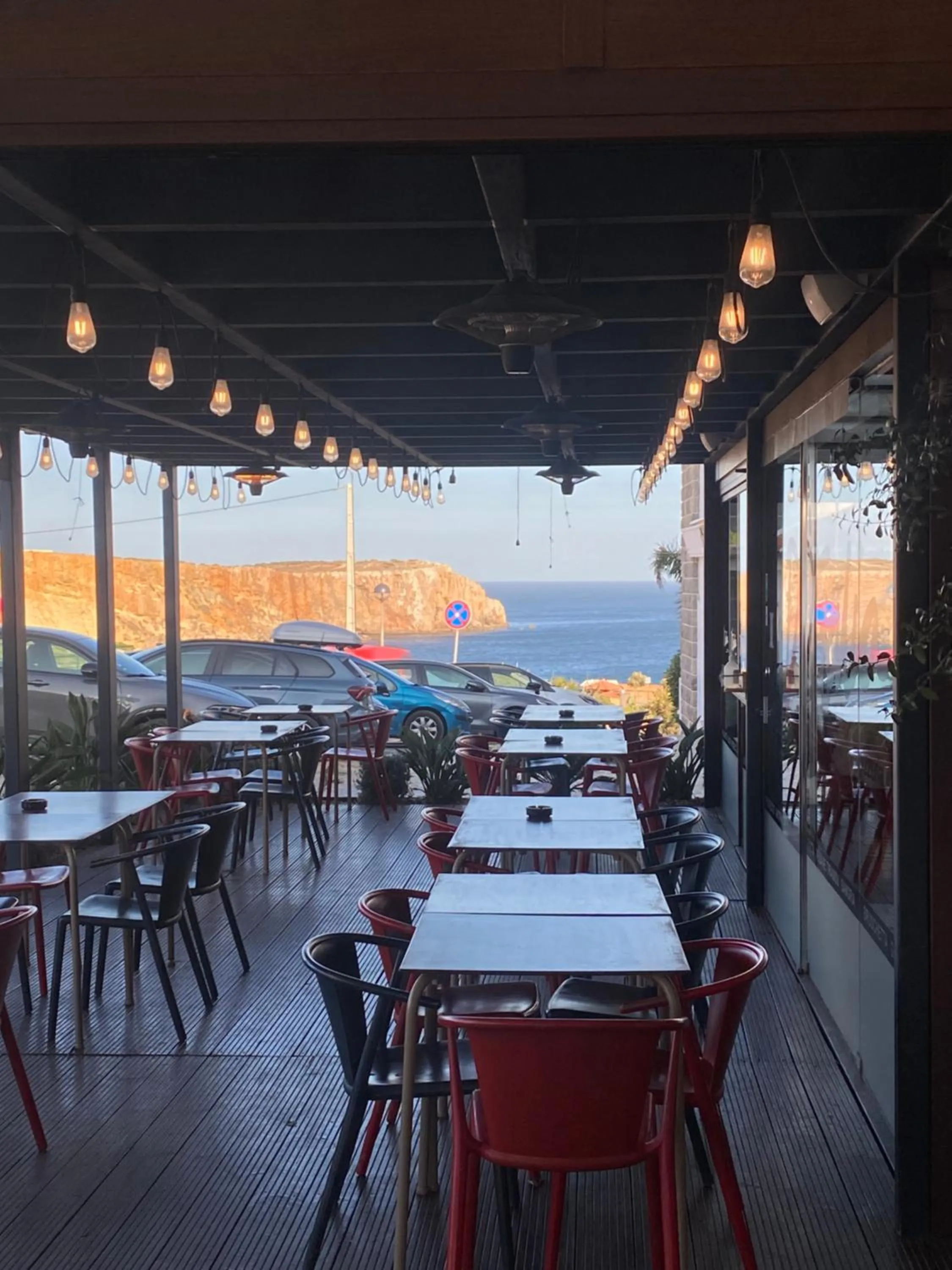 Restaurant/places to eat in Mareta Beach House - Boutique Residence