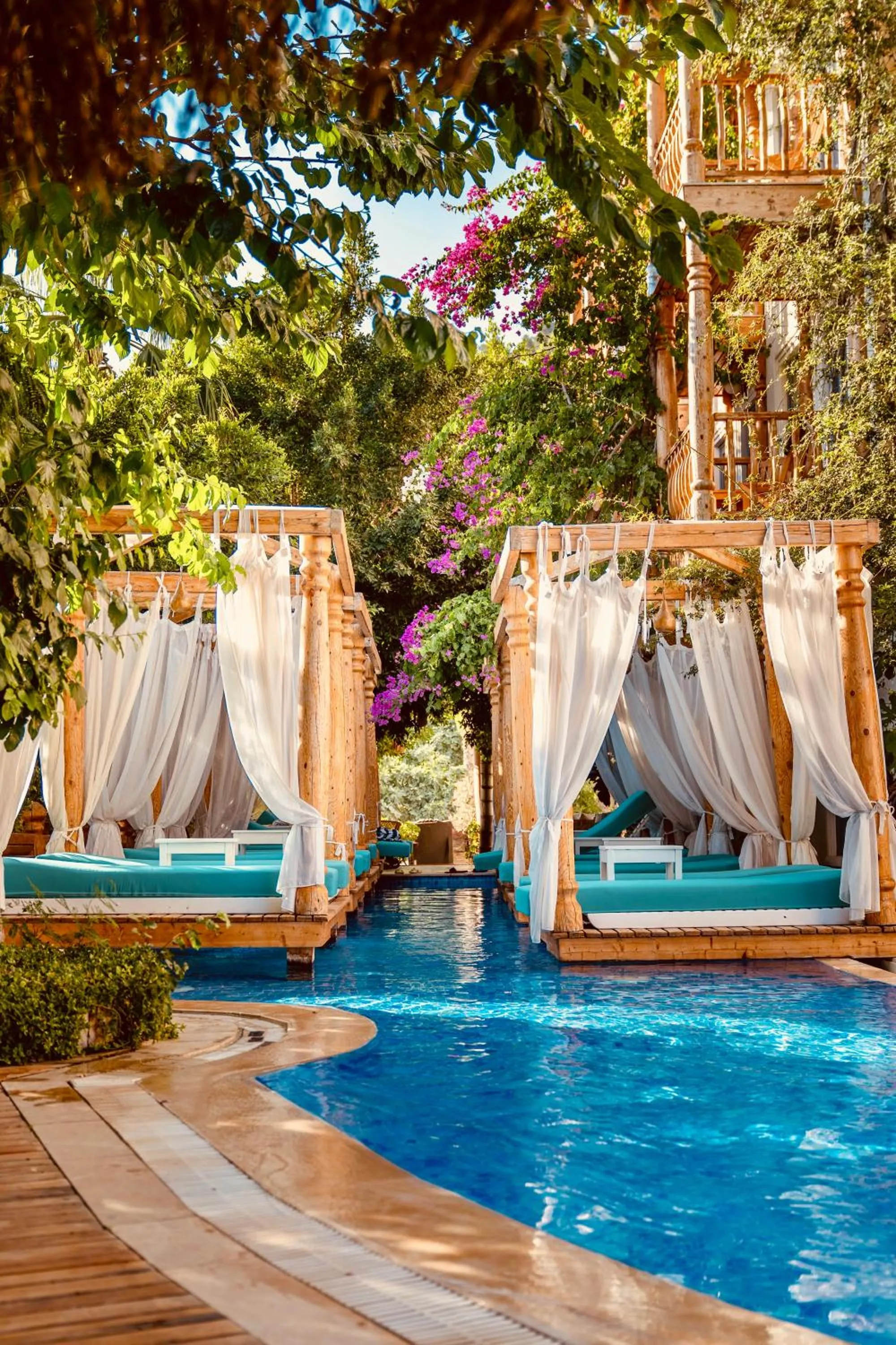 Property building in Elixir Hotel