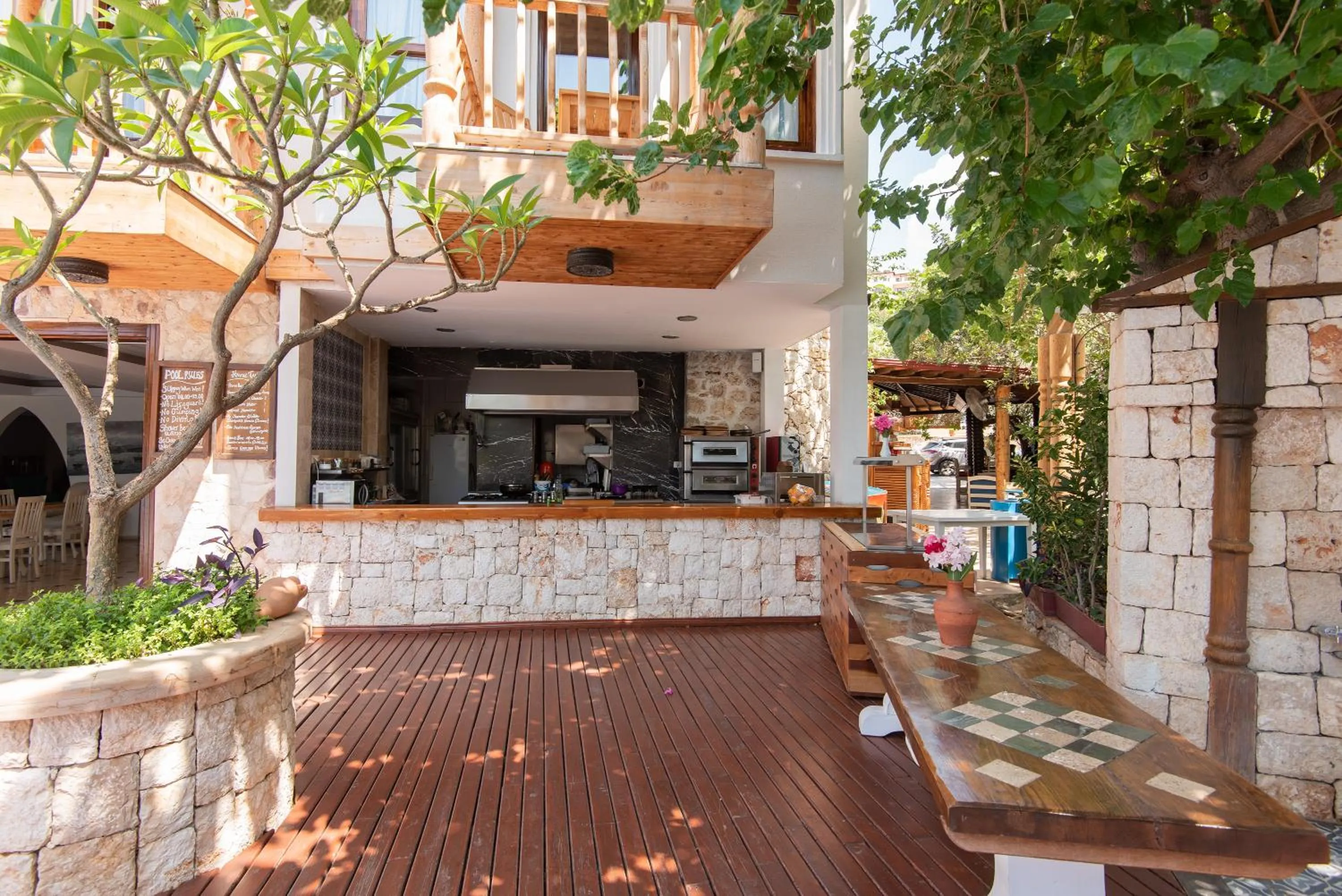 BBQ facilities in Elixir Hotel