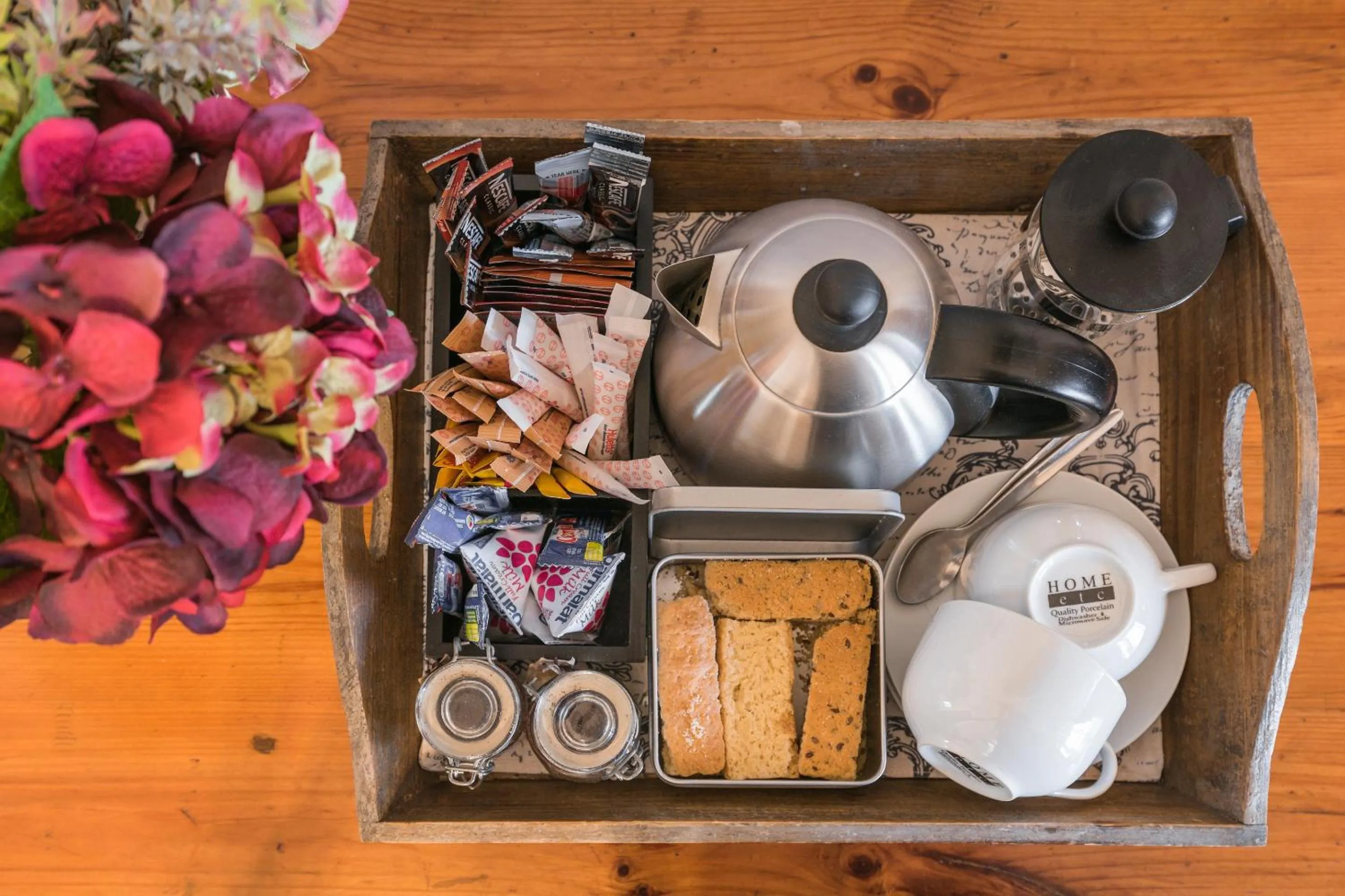 Coffee/tea facilities in Caledon 23 Guest House