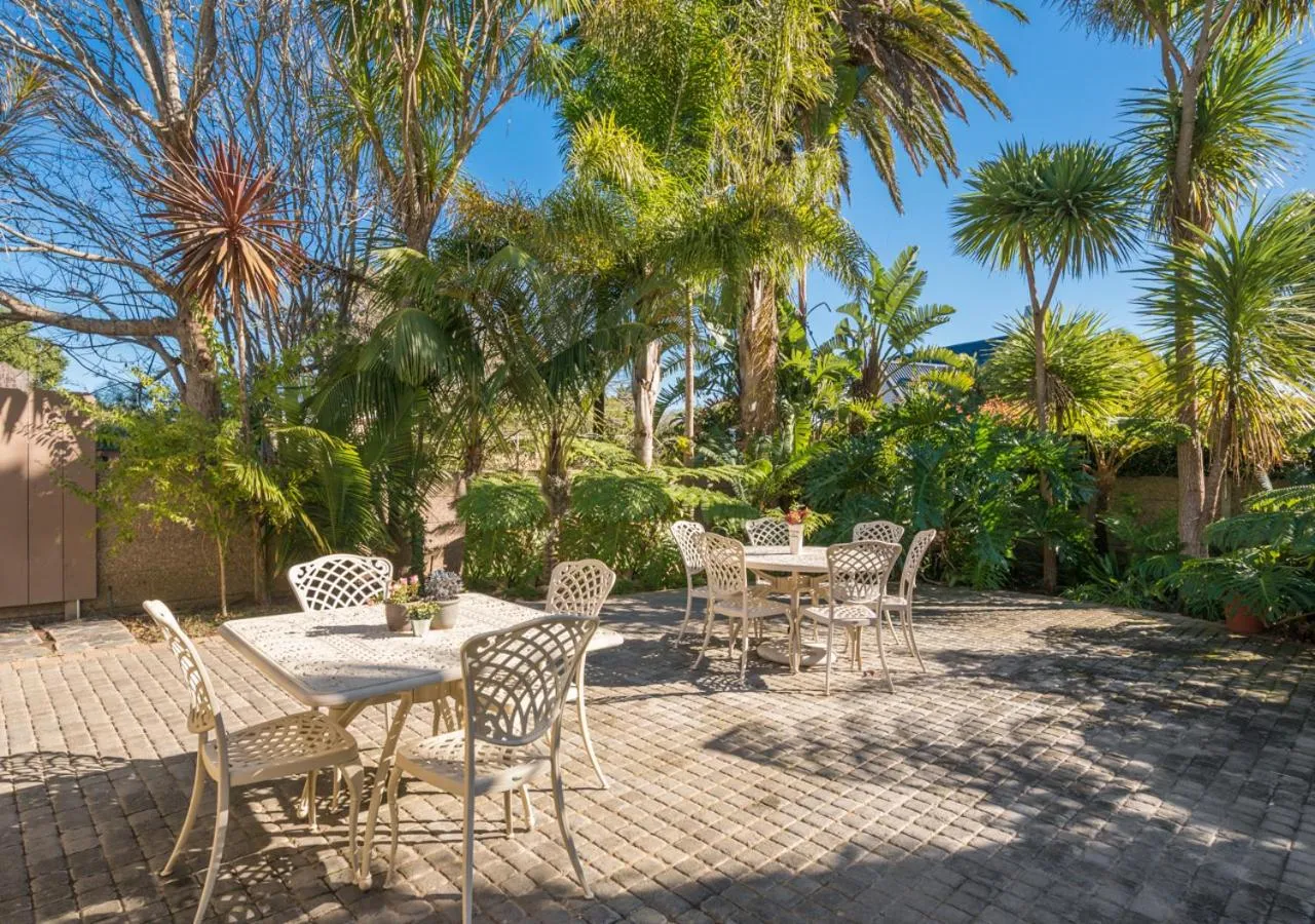 Property building in Caledon 23 Guest House