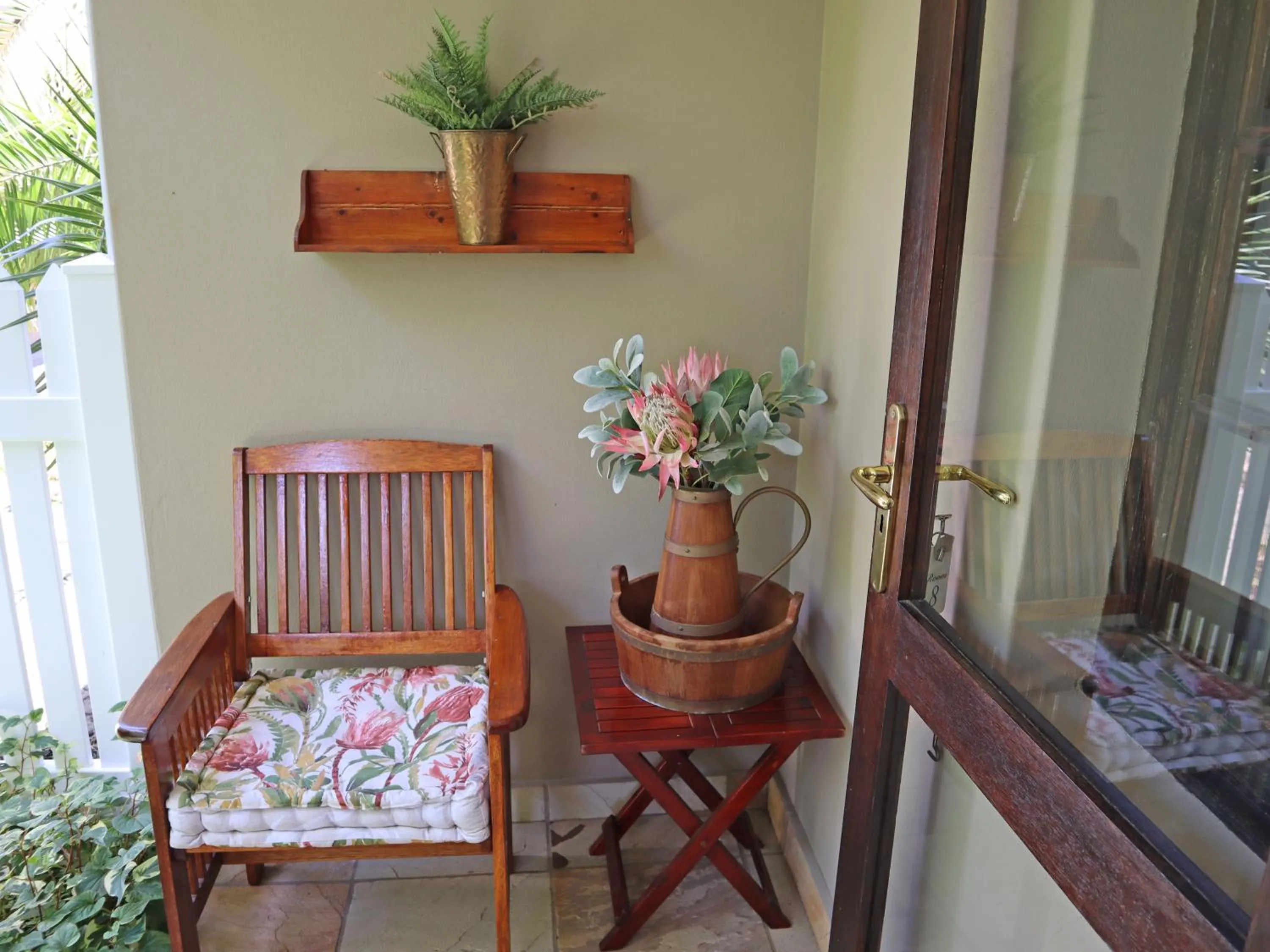 Seating area in Caledon 23 Guest House