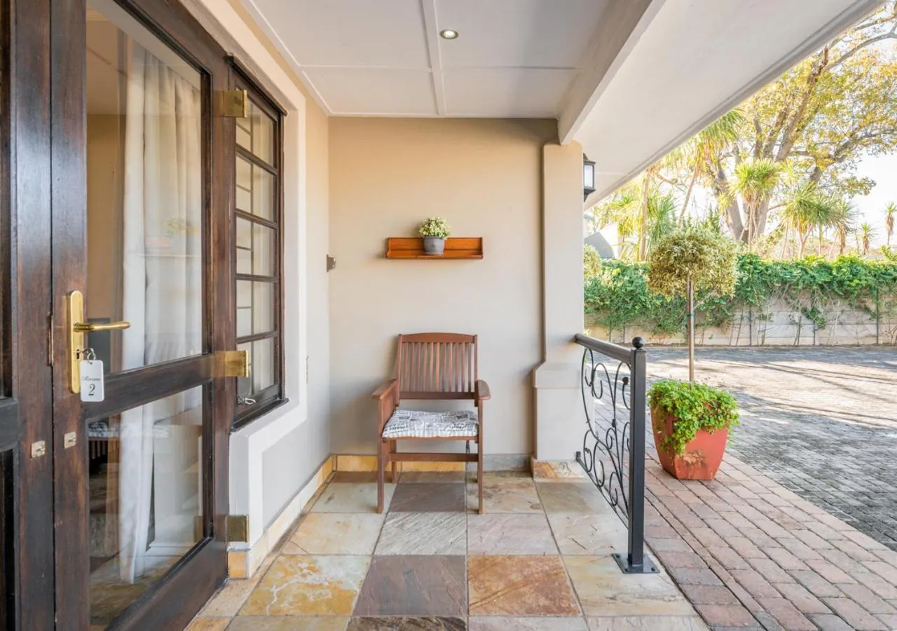 Patio in Caledon 23 Guest House