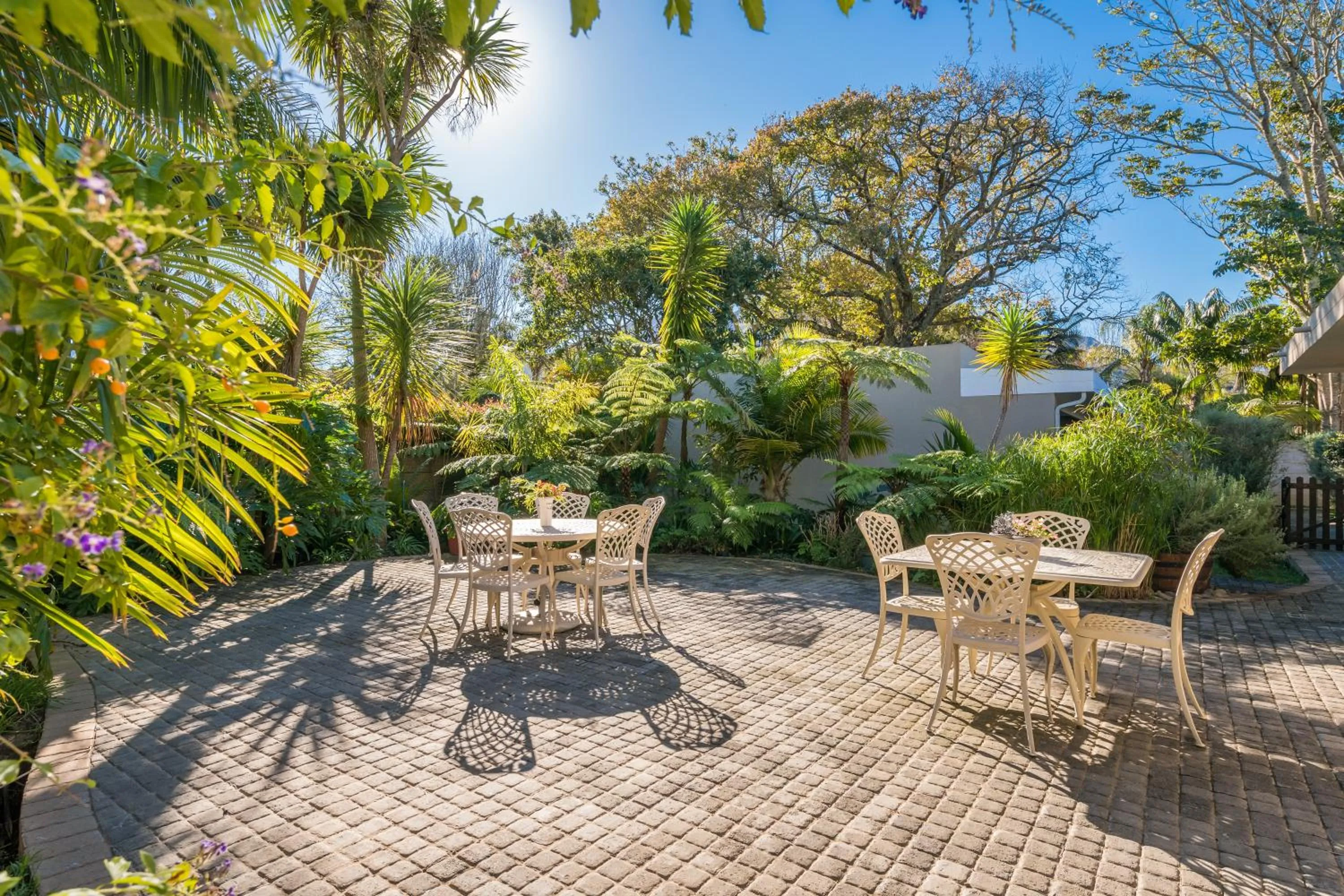 Garden in Caledon 23 Guest House