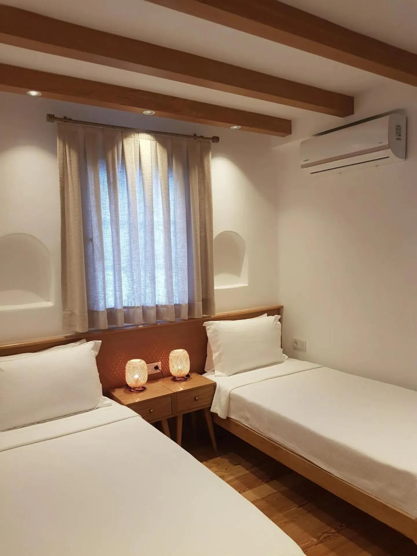 Bedroom, Bed in Azka Hotel