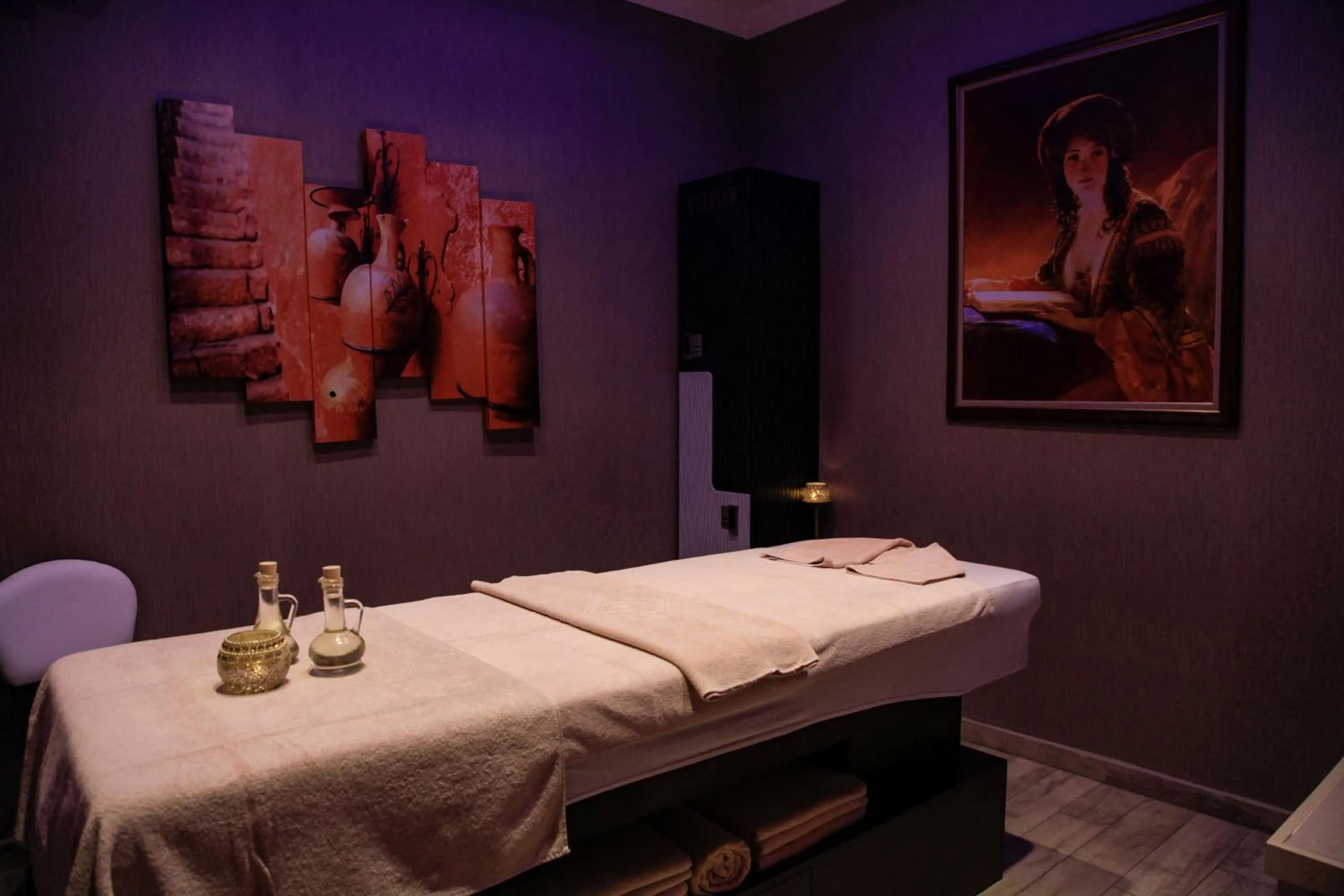 Spa and wellness centre/facilities in Azka Hotel