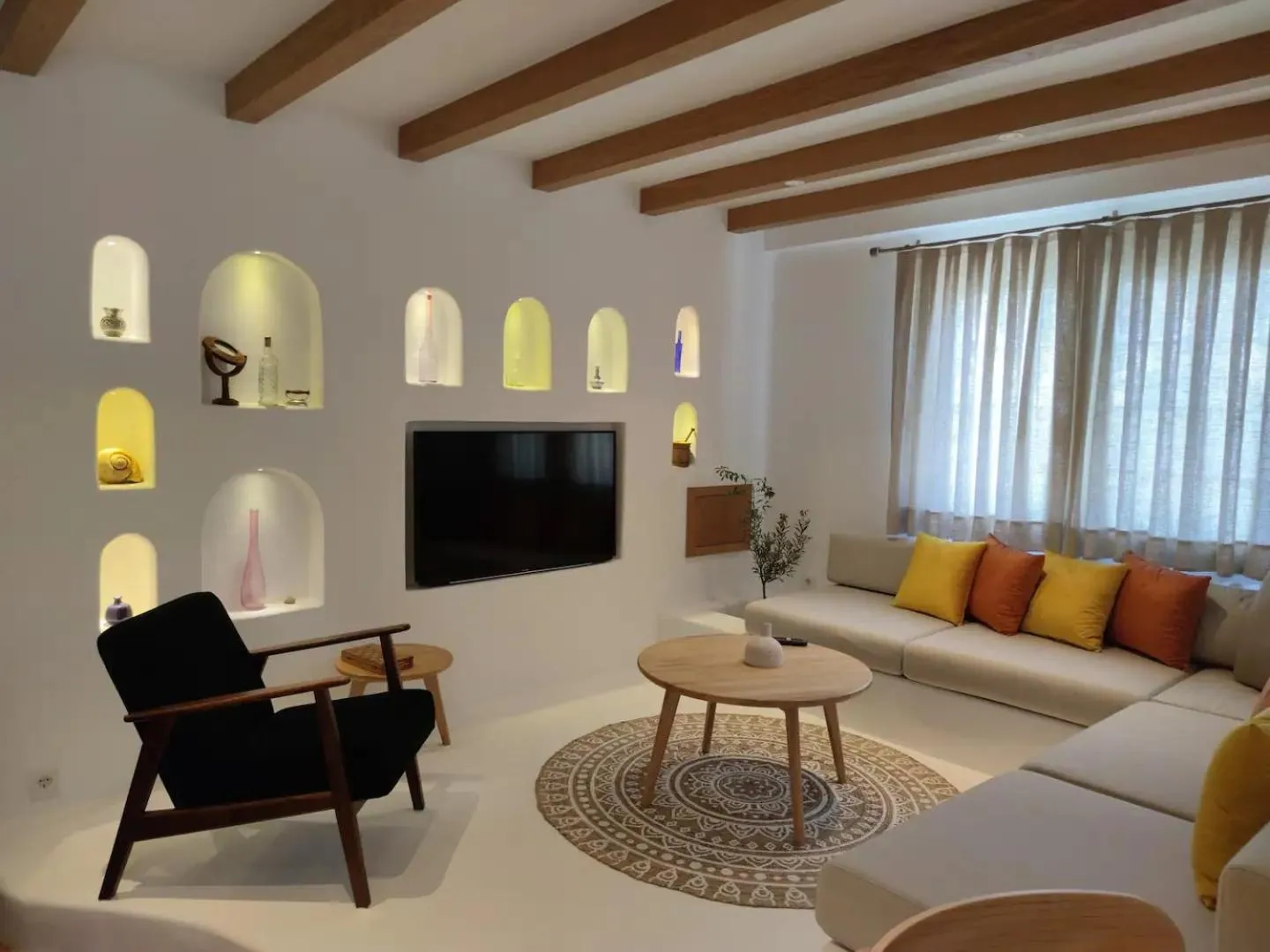 Living room in Azka Hotel