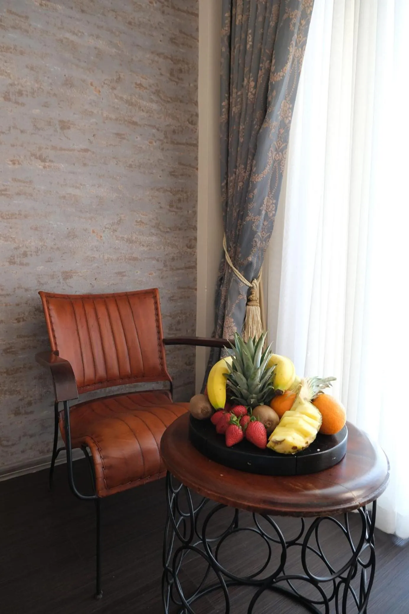 Food and drinks in Azka Hotel