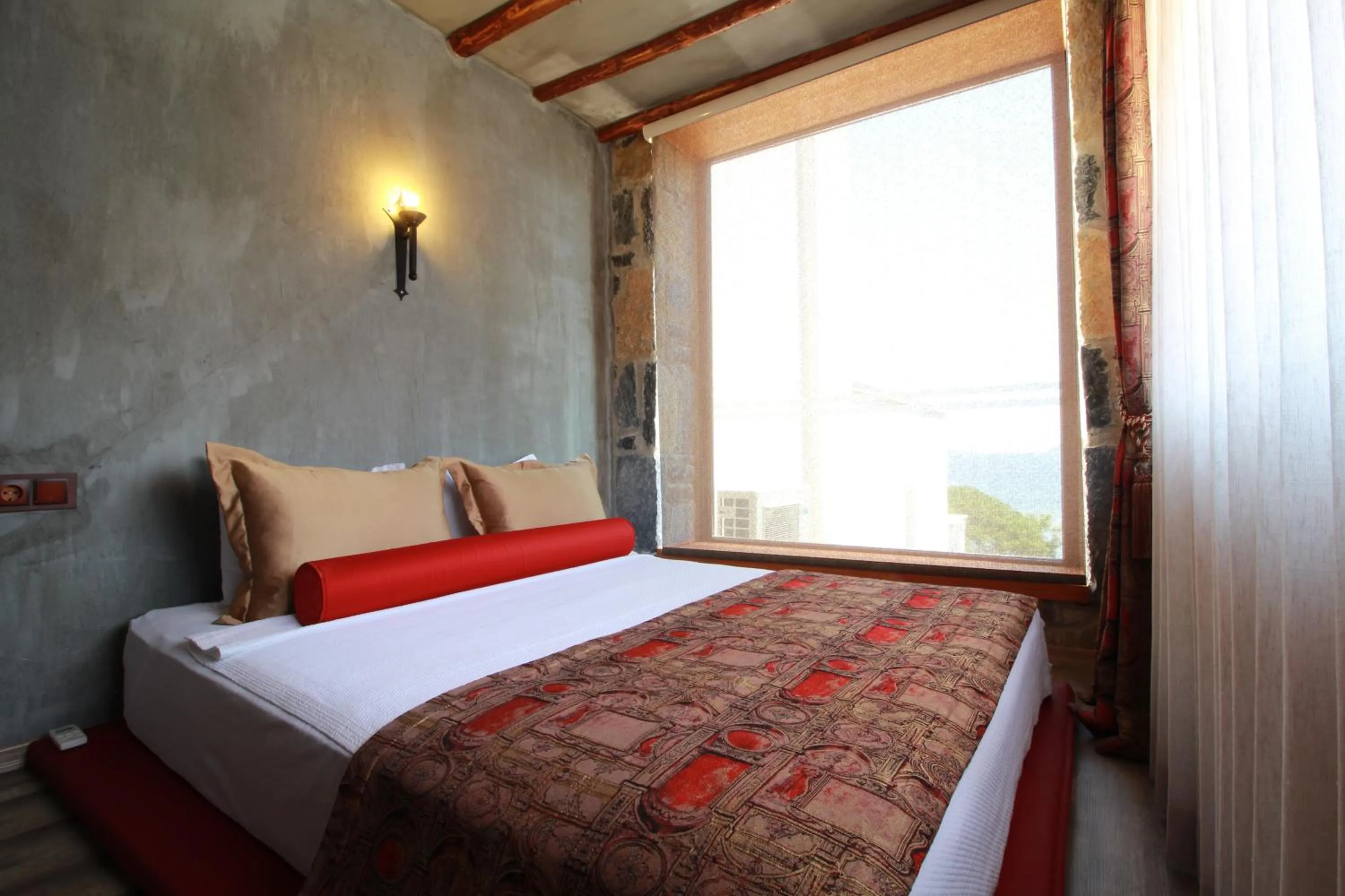 Photo of the whole room, Bed in Azka Hotel