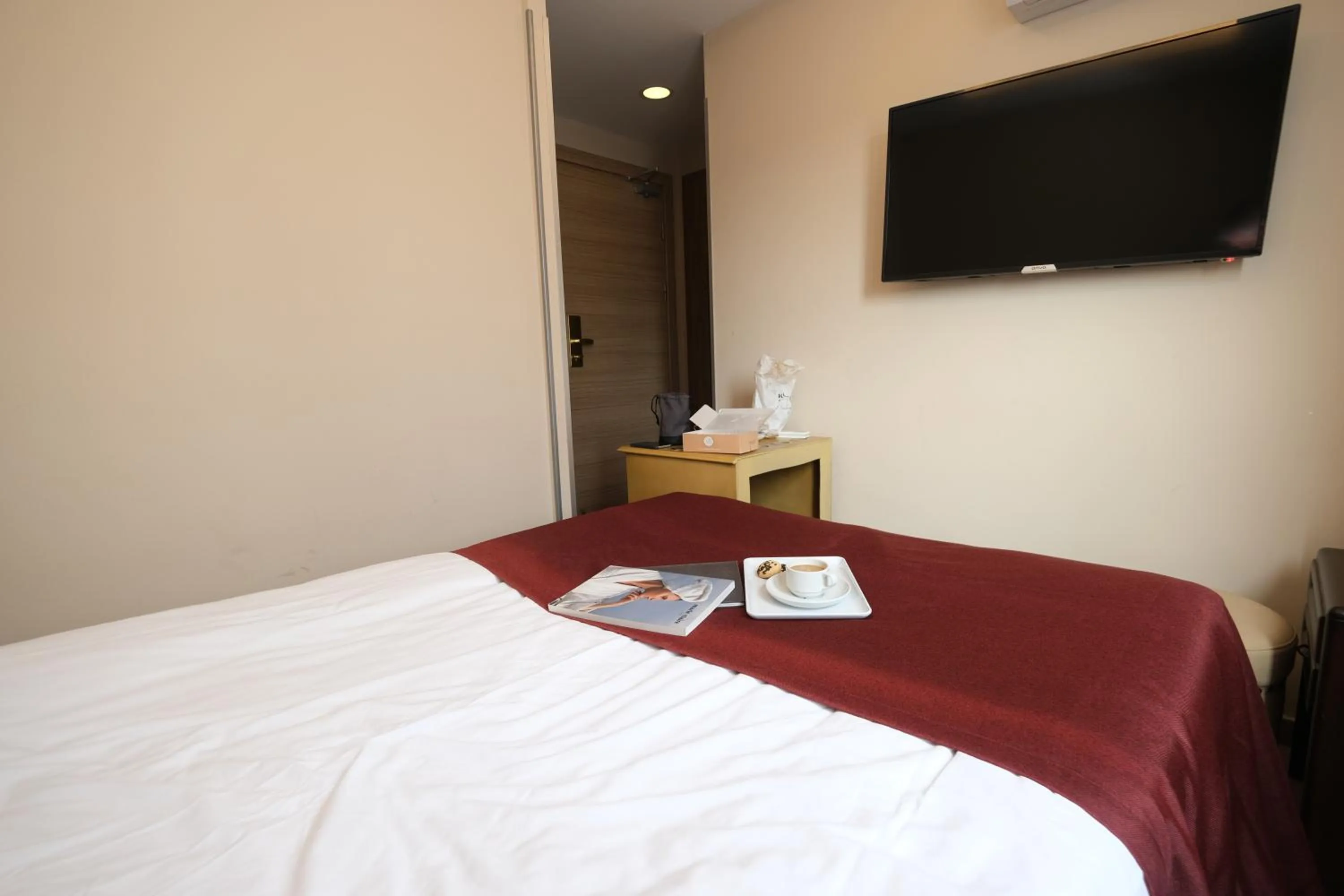 Communal lounge/ TV room, Bed in Park Star Hotel Taksim