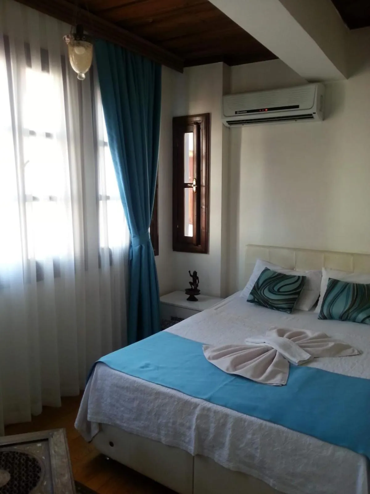 Massage, Bed in Grand Erken Hotel