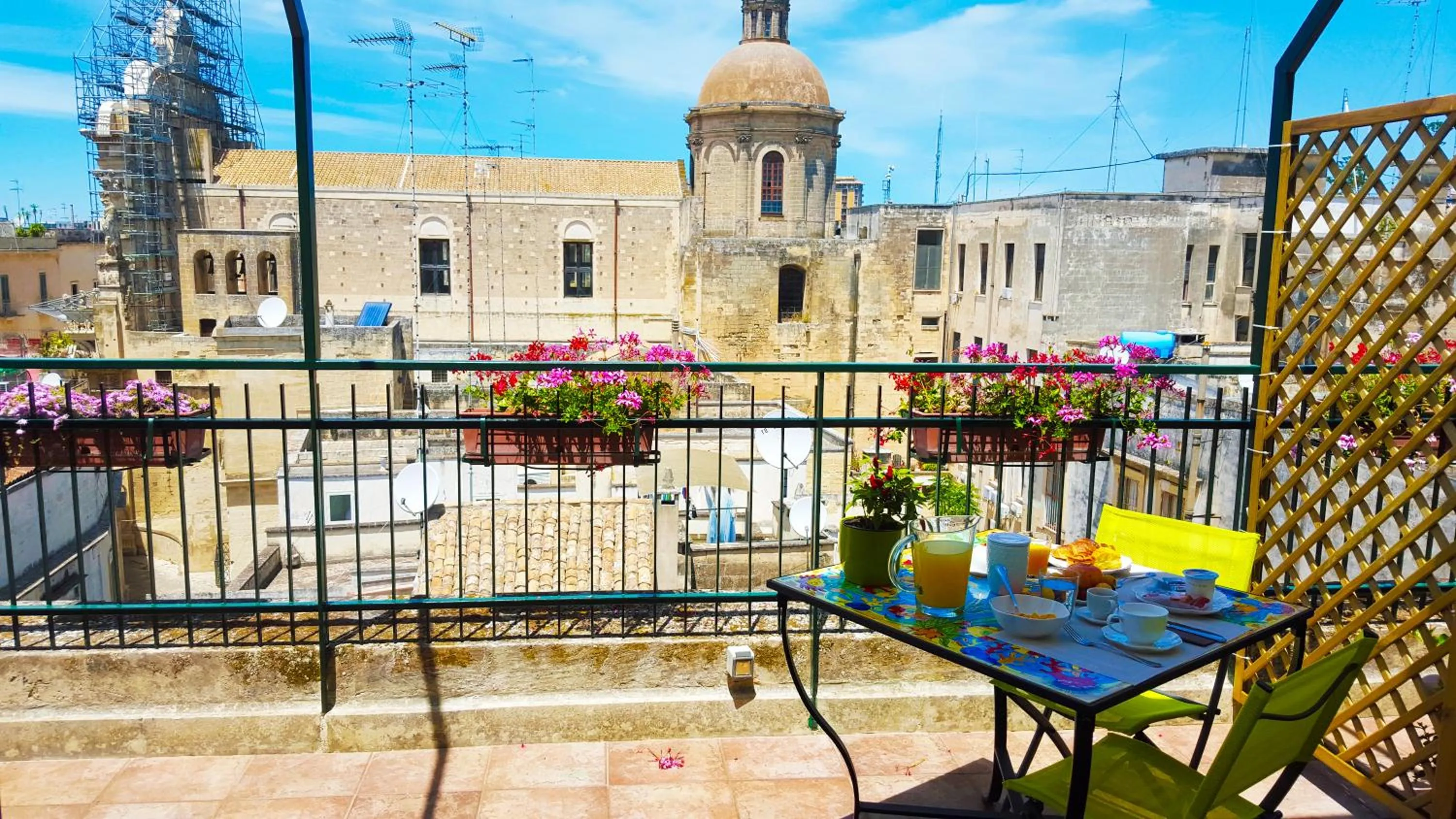 Property building in Attico Barocco