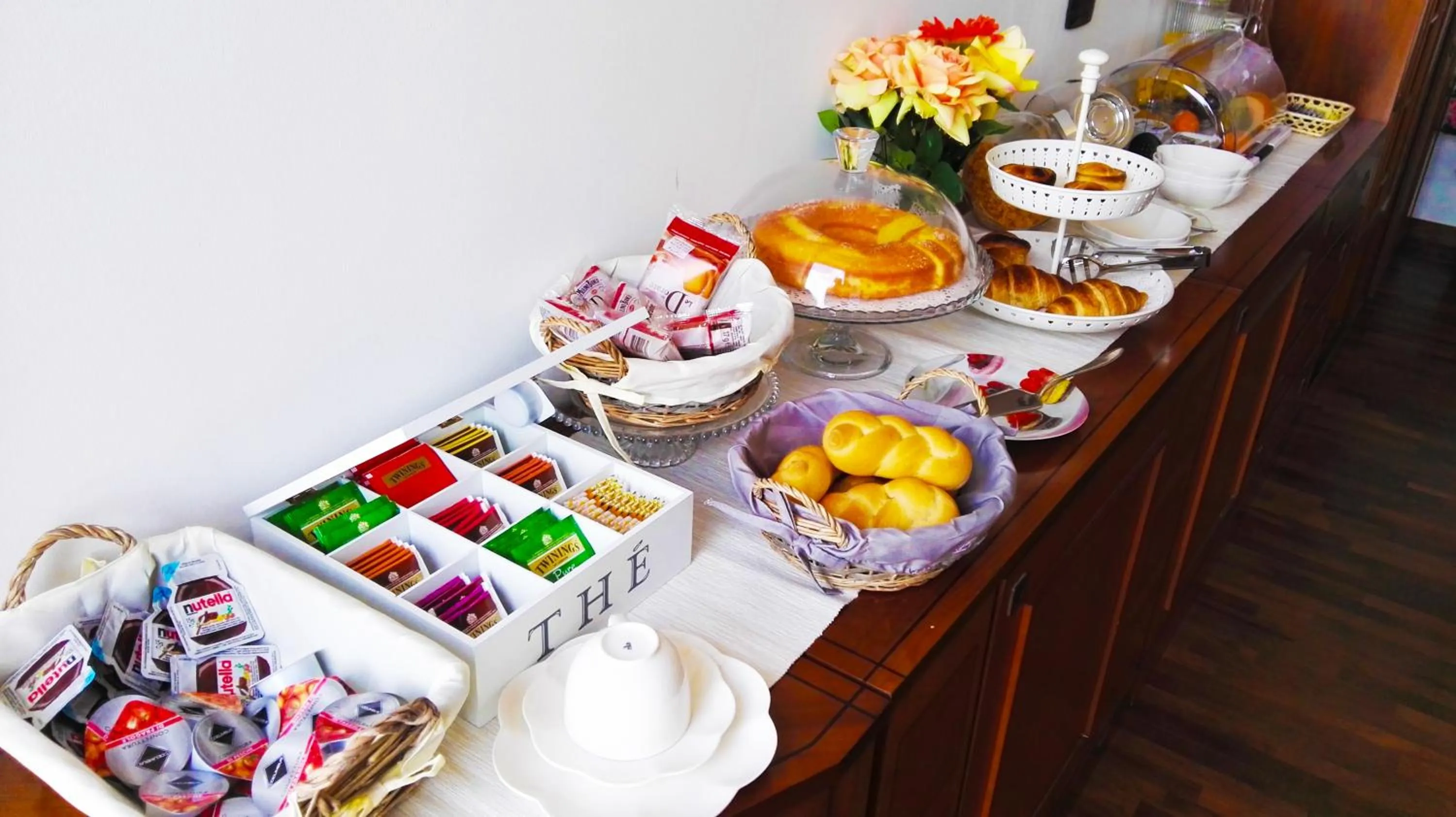 Communal lounge/ TV room in Attico Barocco