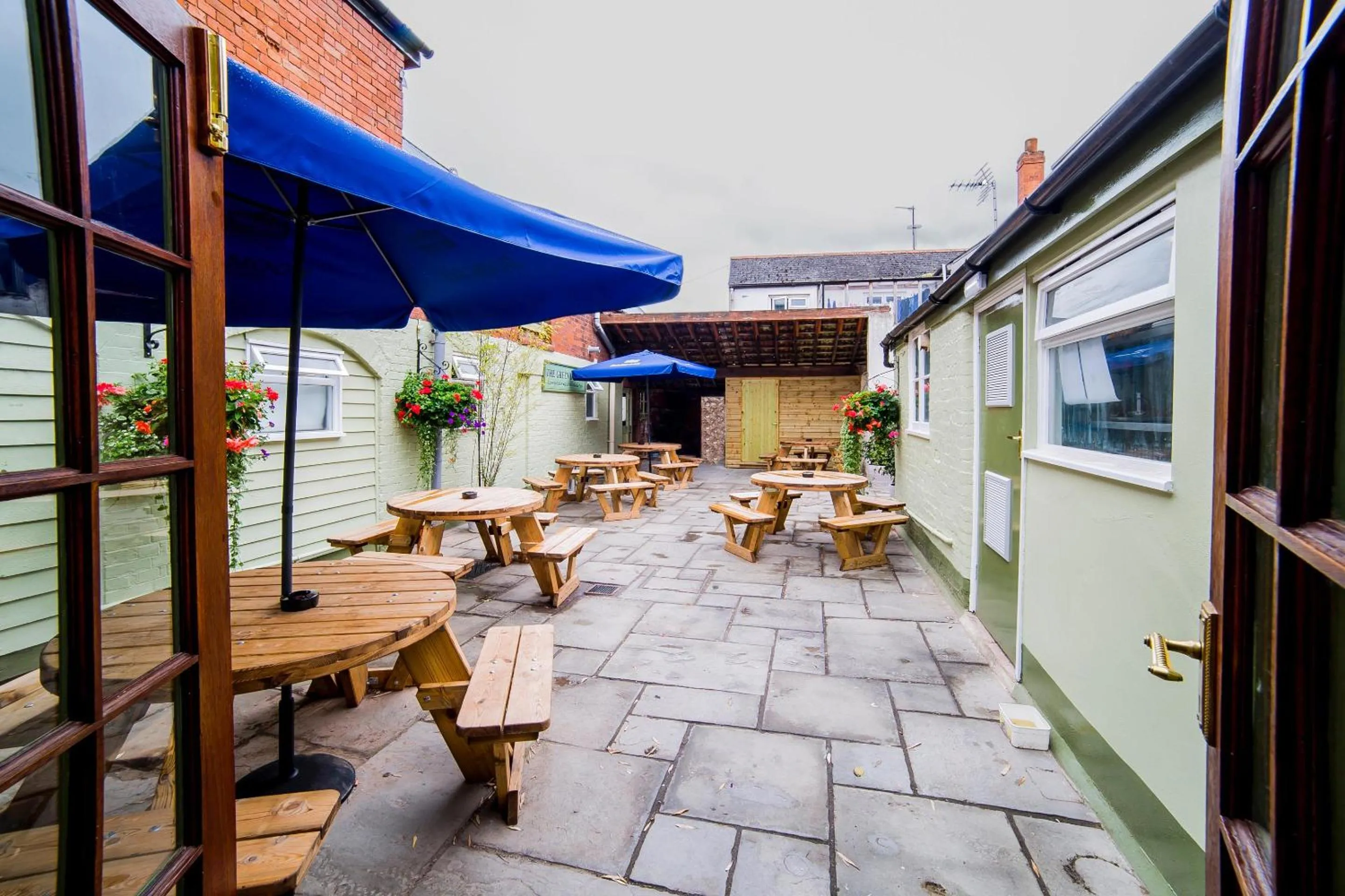 Patio in The Green Dragon