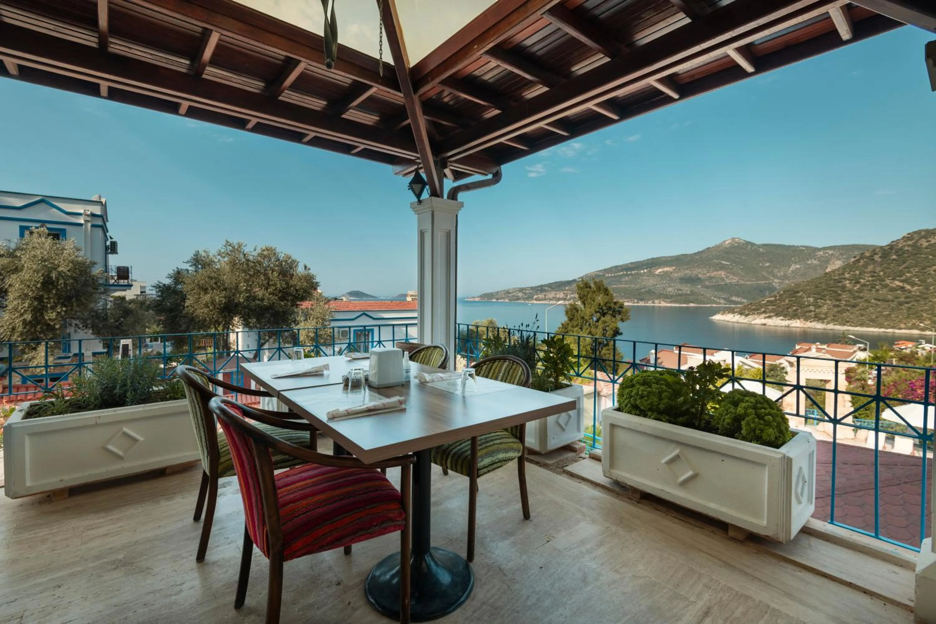 Restaurant/places to eat in Soothe Hotel