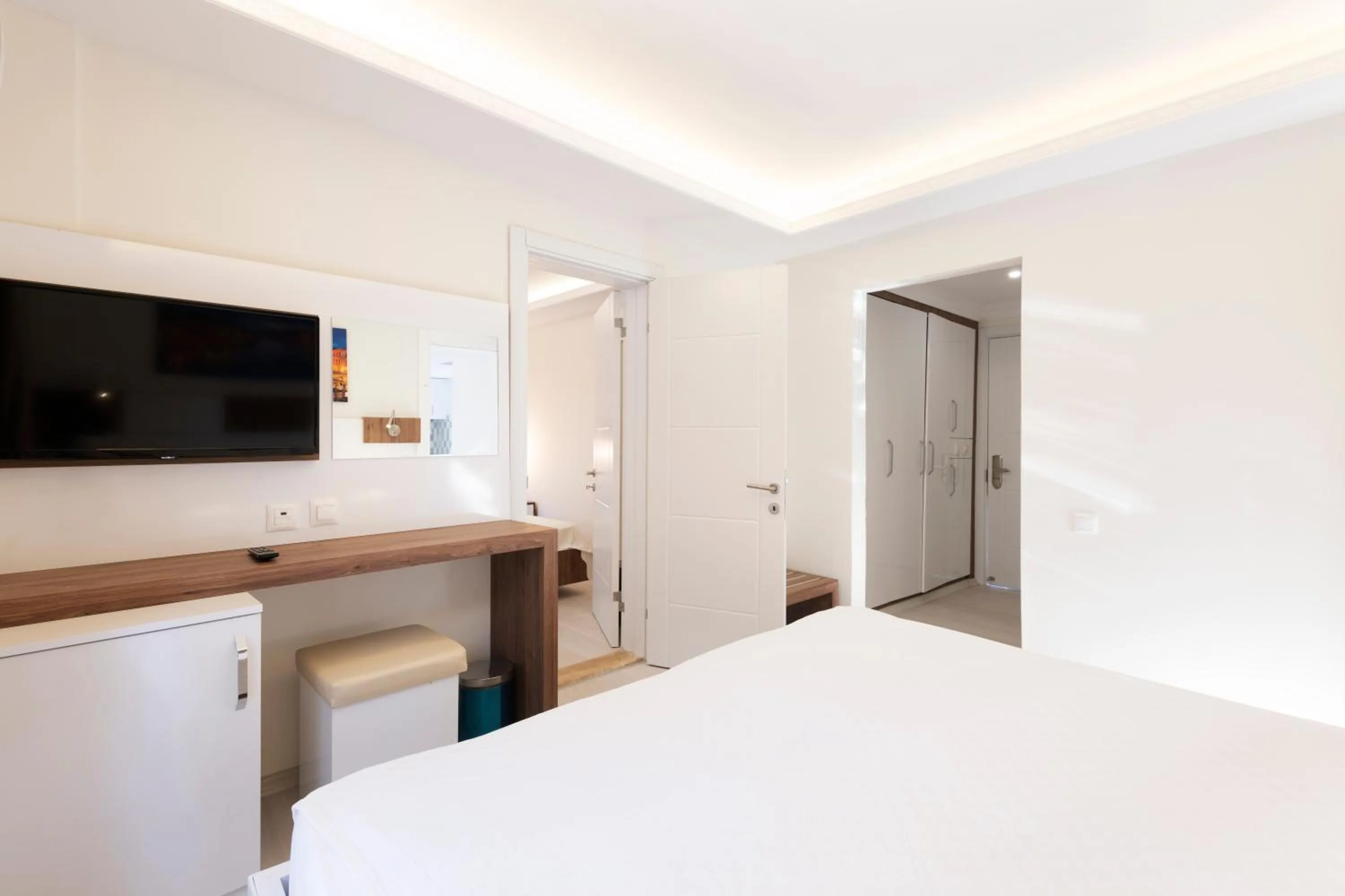 Photo of the whole room, Bed in Soothe Hotel