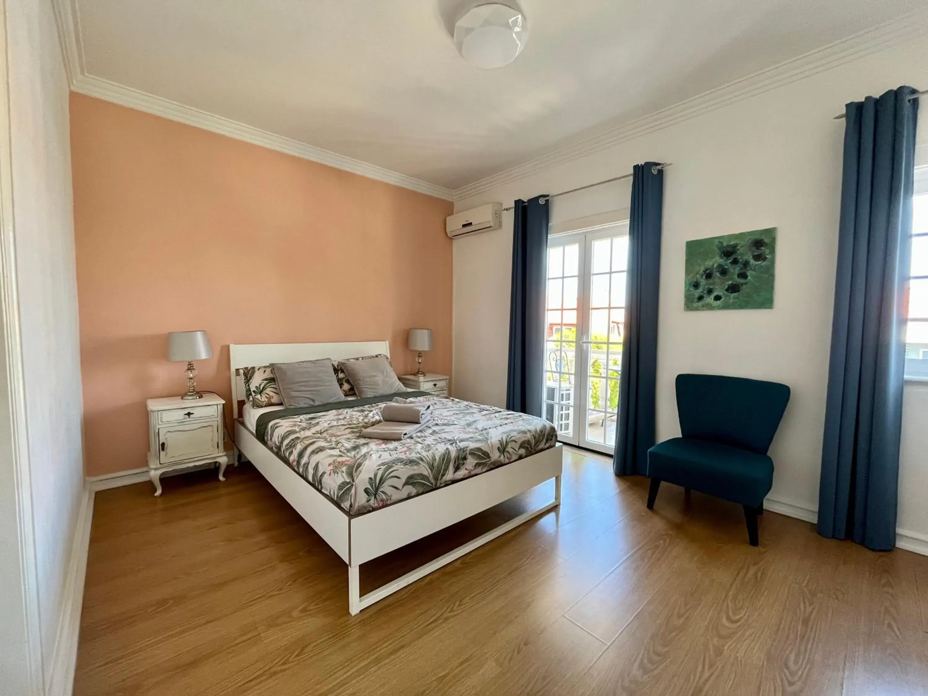 Double Room with Private Bathroom in Eco Ljmonade Hostel Double Room with Private Bathroom in Eco Ljmonade Hostel