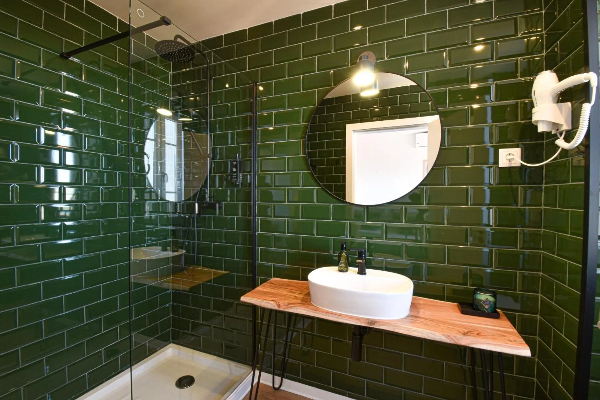 Shower in ArchiSuites