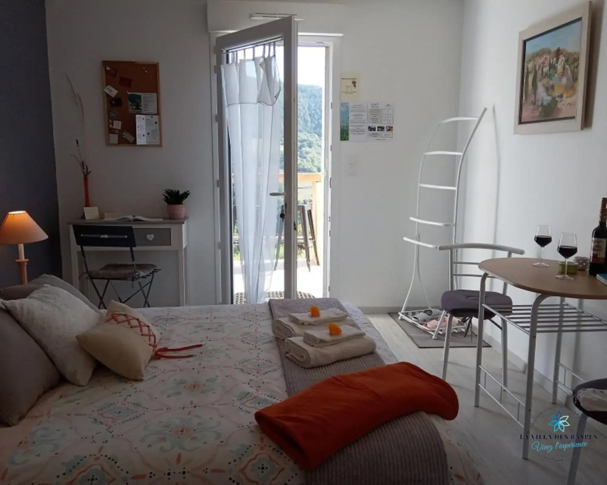 Double Room with Terrace in La Villa Des Raspes - Holistique Spa - Adult Only Double Room with Terrace in La Villa Des Raspes - Holistique Spa - Adult Only