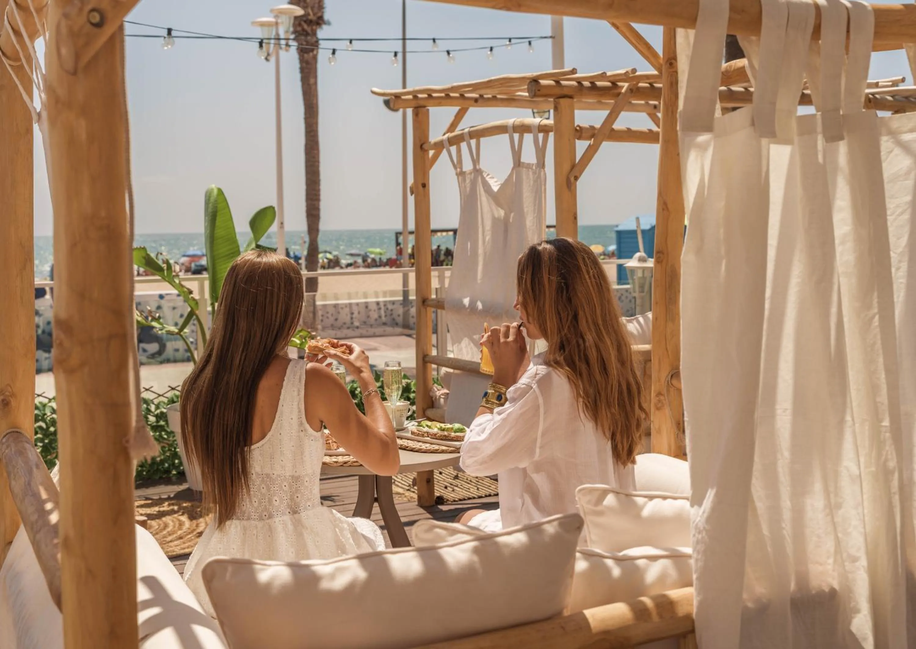 Restaurant/places to eat in Meraki Beach Hotel - Only Adults