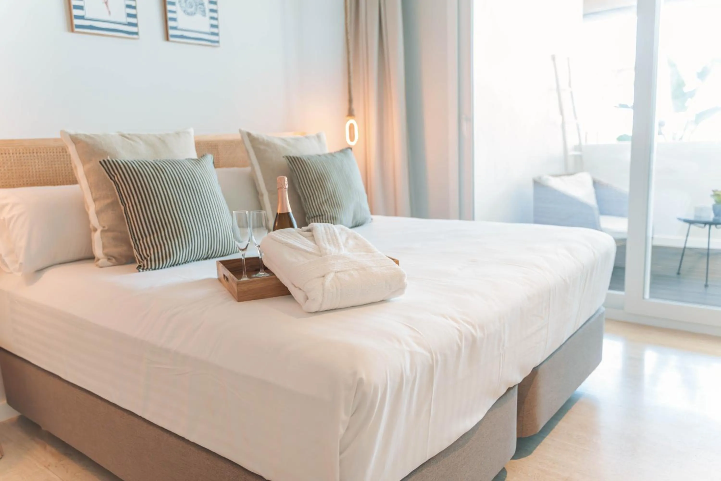 Bed in Meraki Beach Hotel - Only Adults