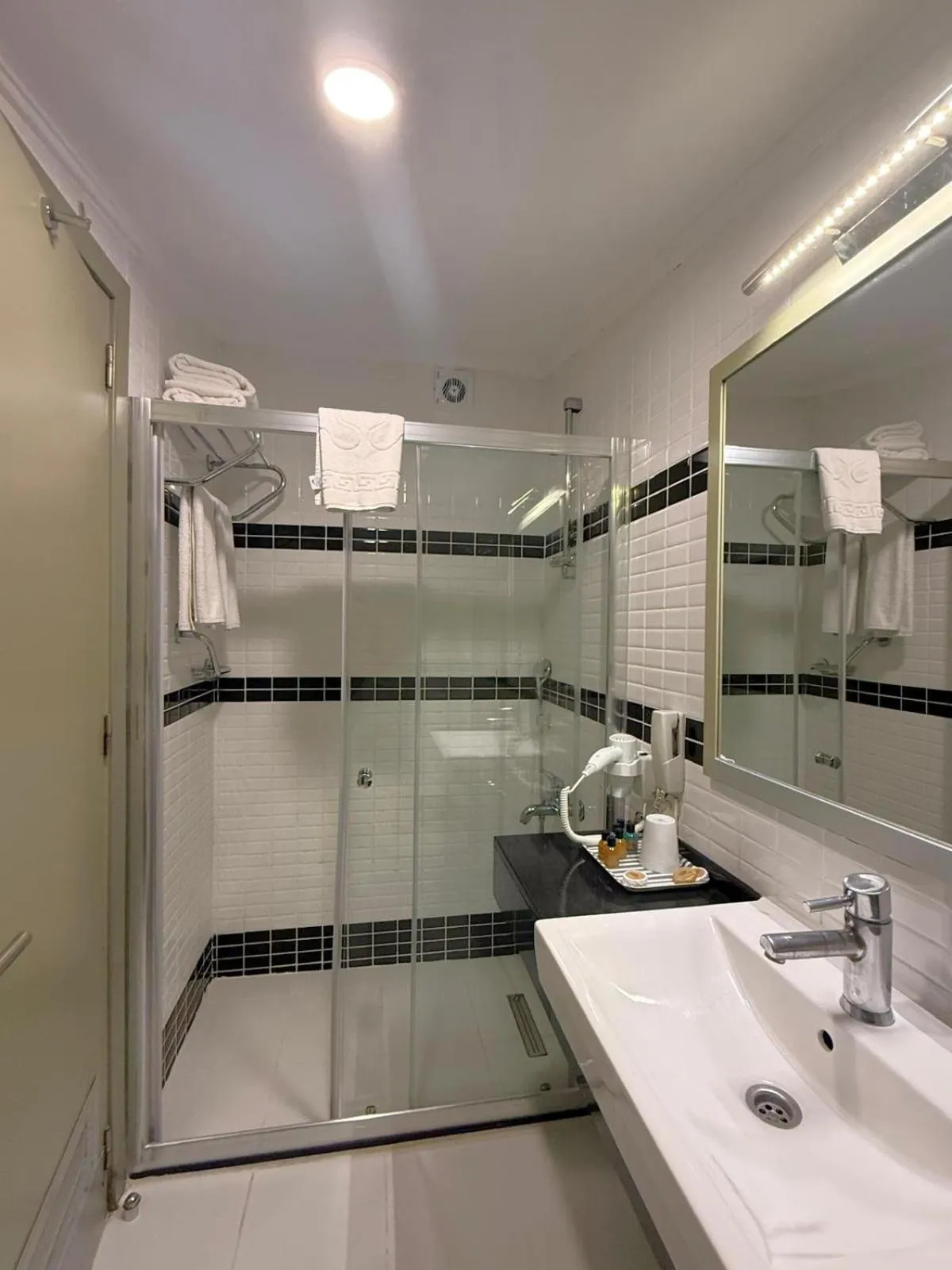 Shower in Hotellino Istanbul