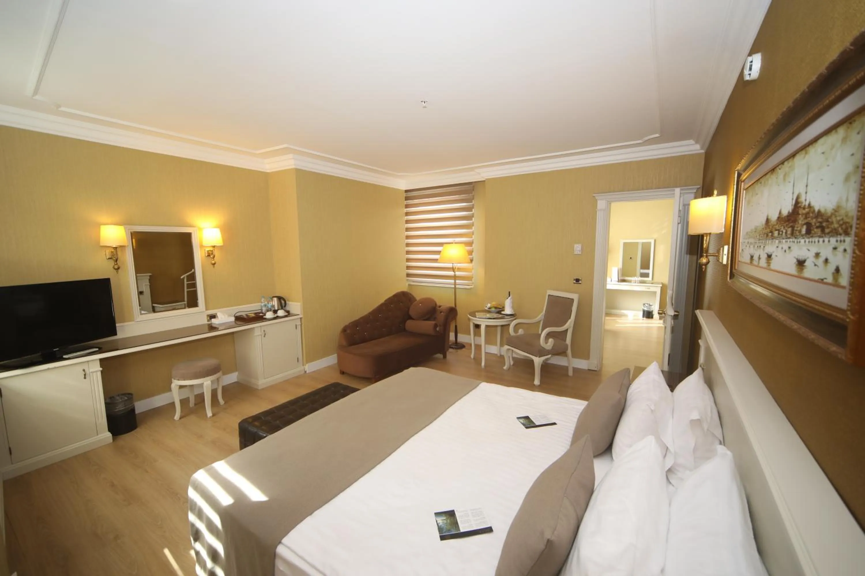 Bedroom, Bed in Bilek Istanbul Hotel