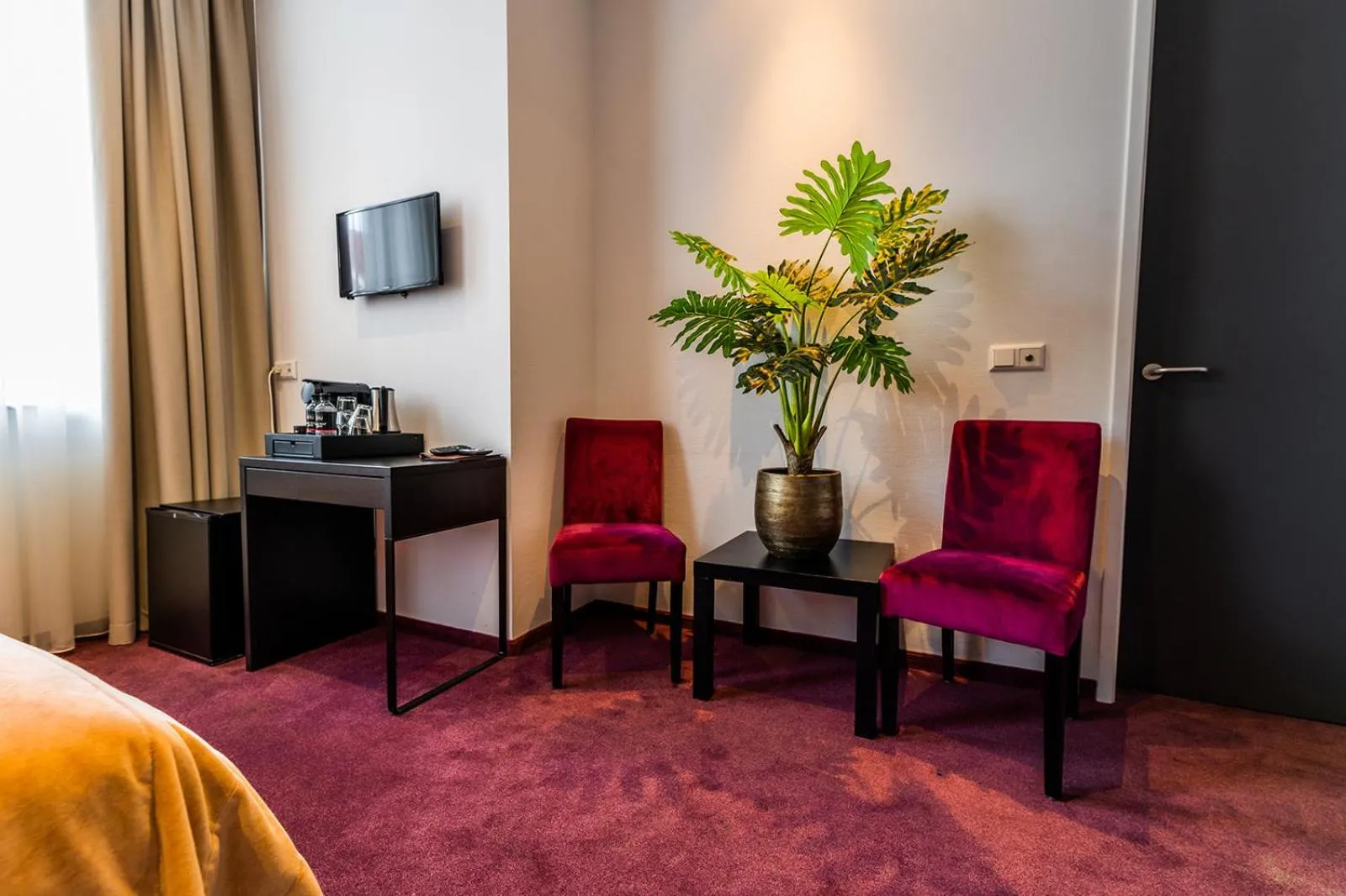 Coffee/tea facilities, Bed in Hotel Bru