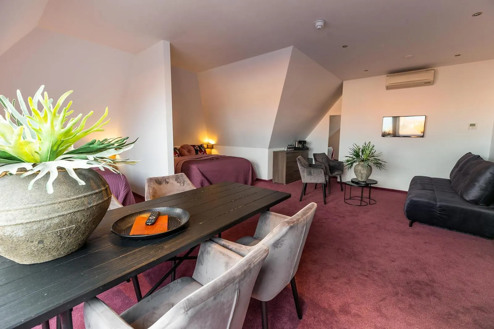 Seating area in Hotel Bru