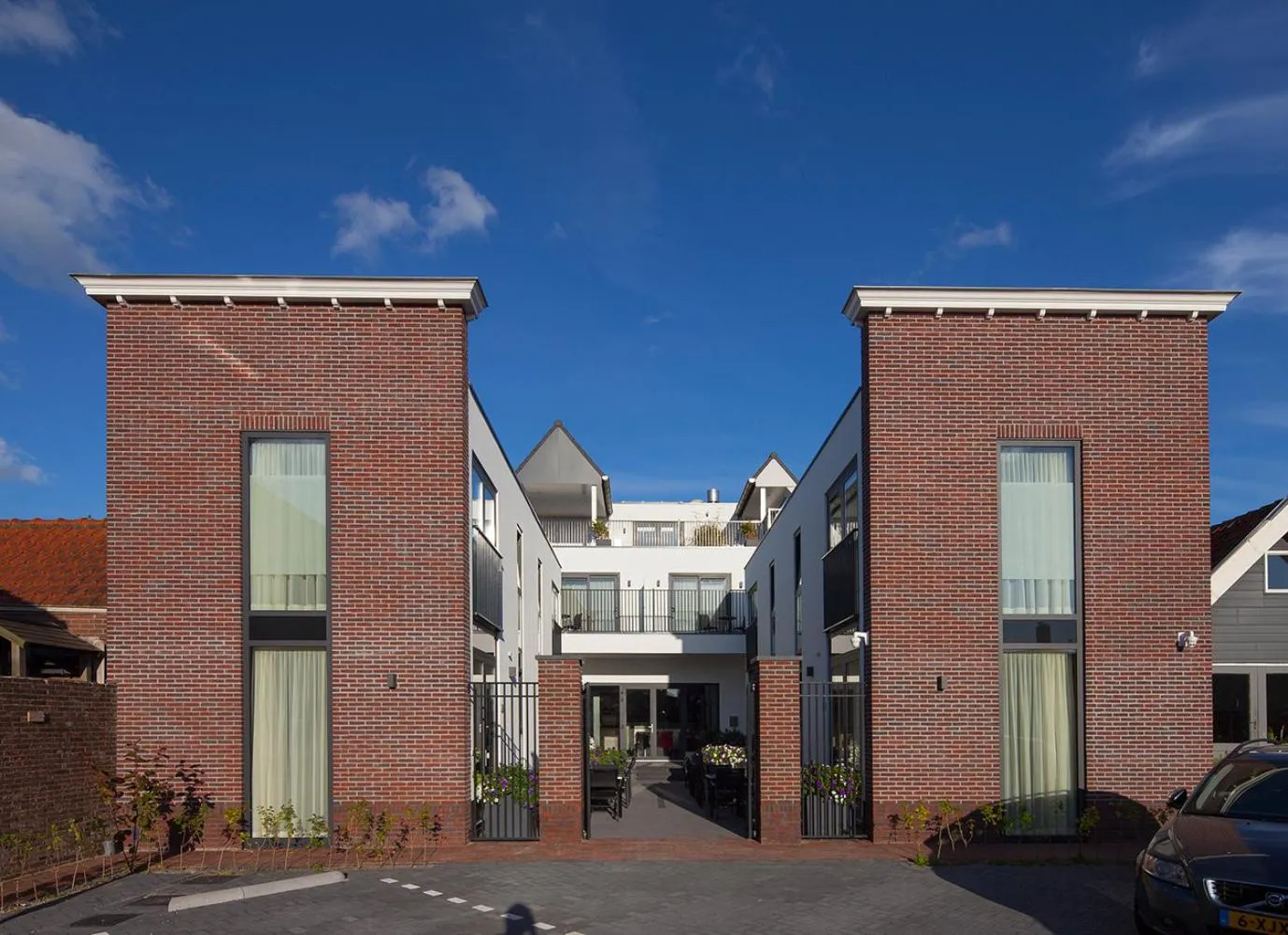 Property building in Hotel Bru