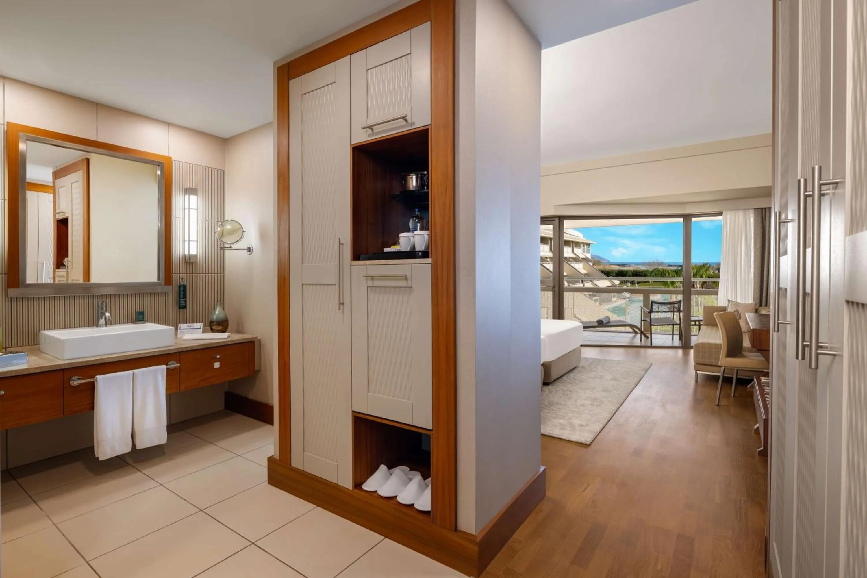 Living room, Bed in Hilton Dalaman Sarigerme Resort & Spa