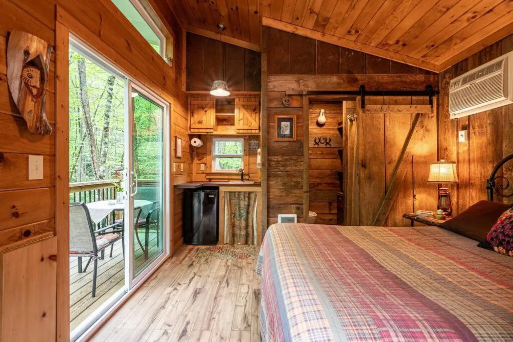 Bed in The Owl's Perch