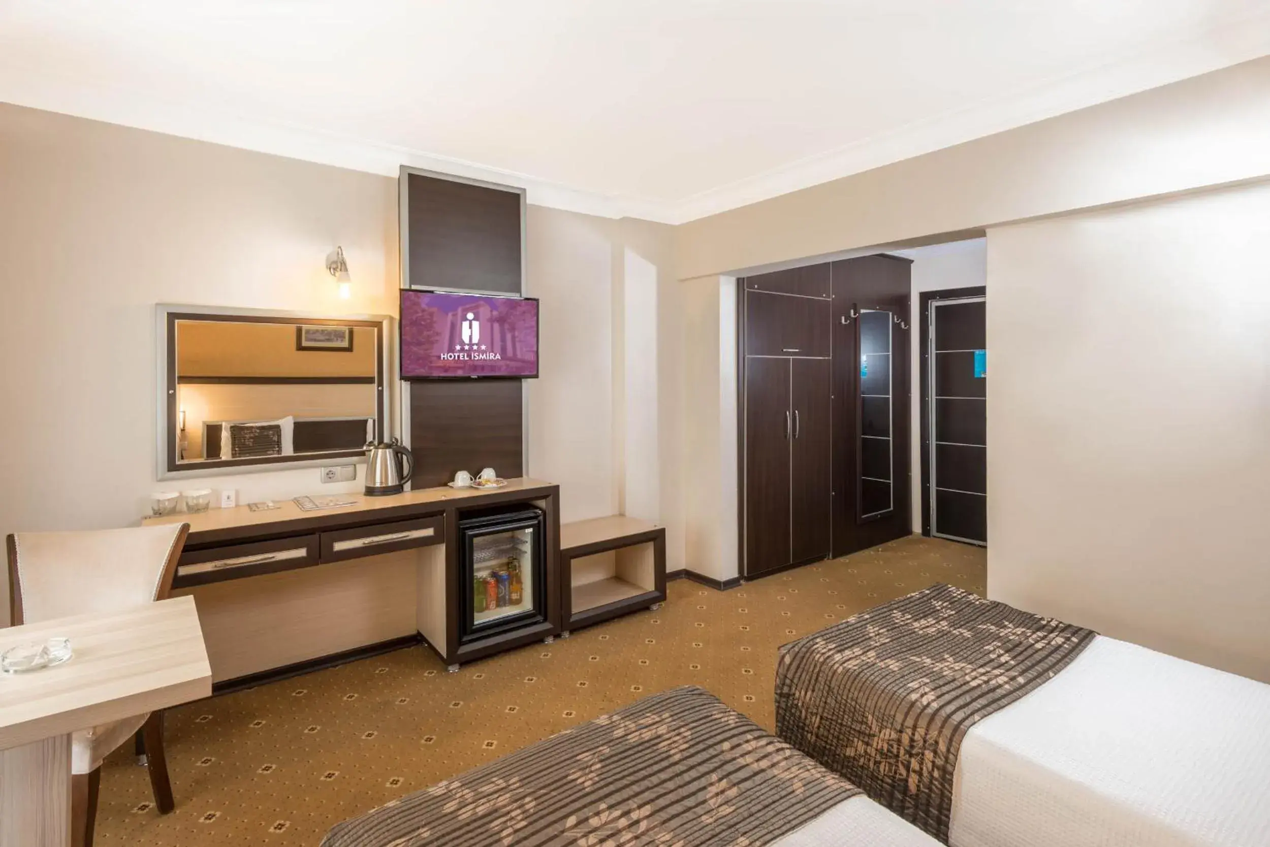 Triple Room in Hotel Ismira Triple Room in Hotel Ismira