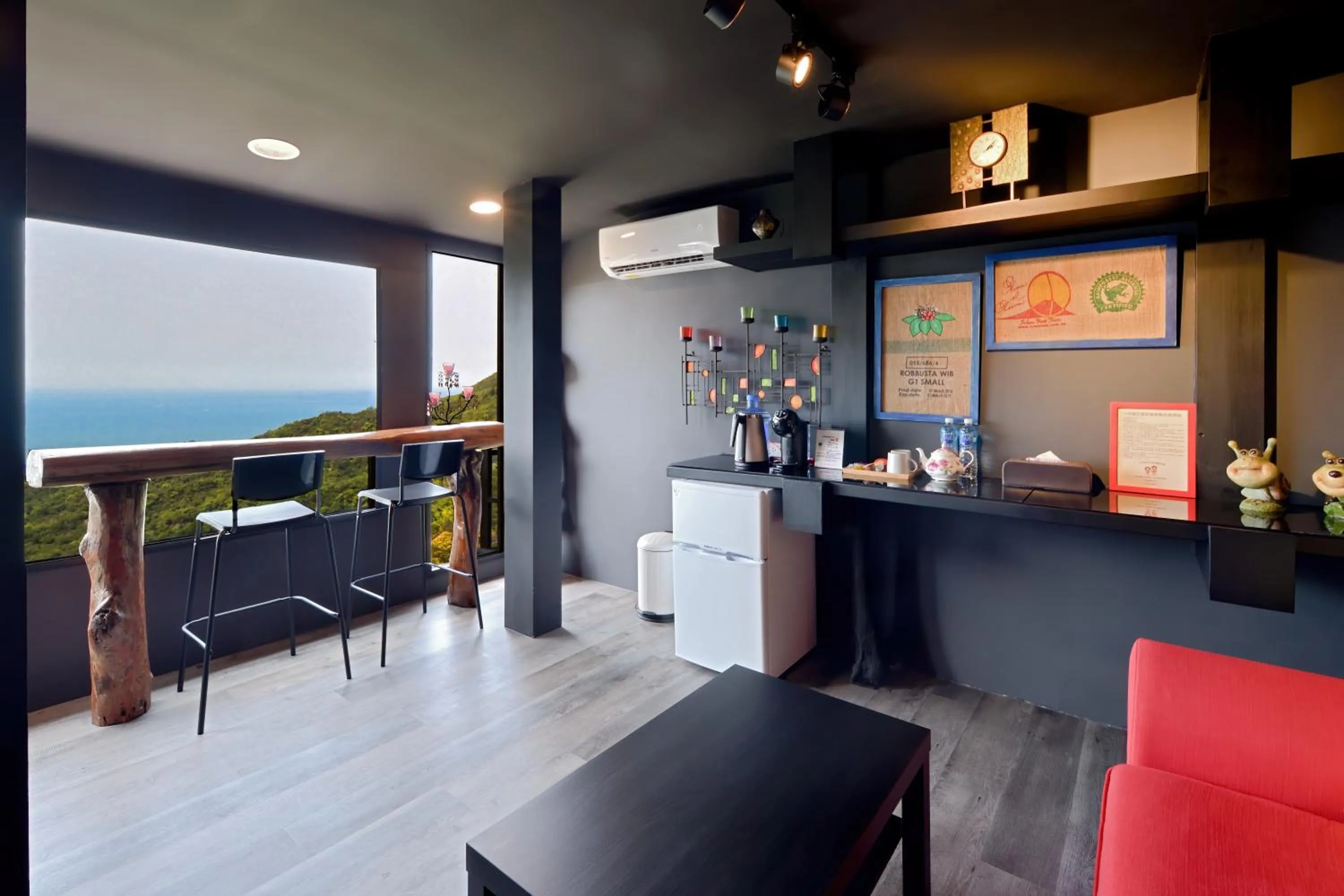 Coffee/tea facilities in Windsor's Sunlight Han-Guan