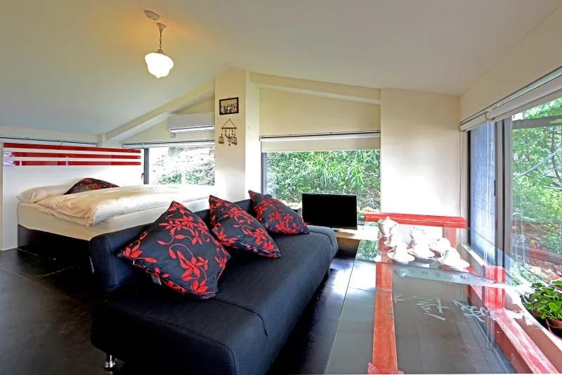 Bed in Windsor's Breeze