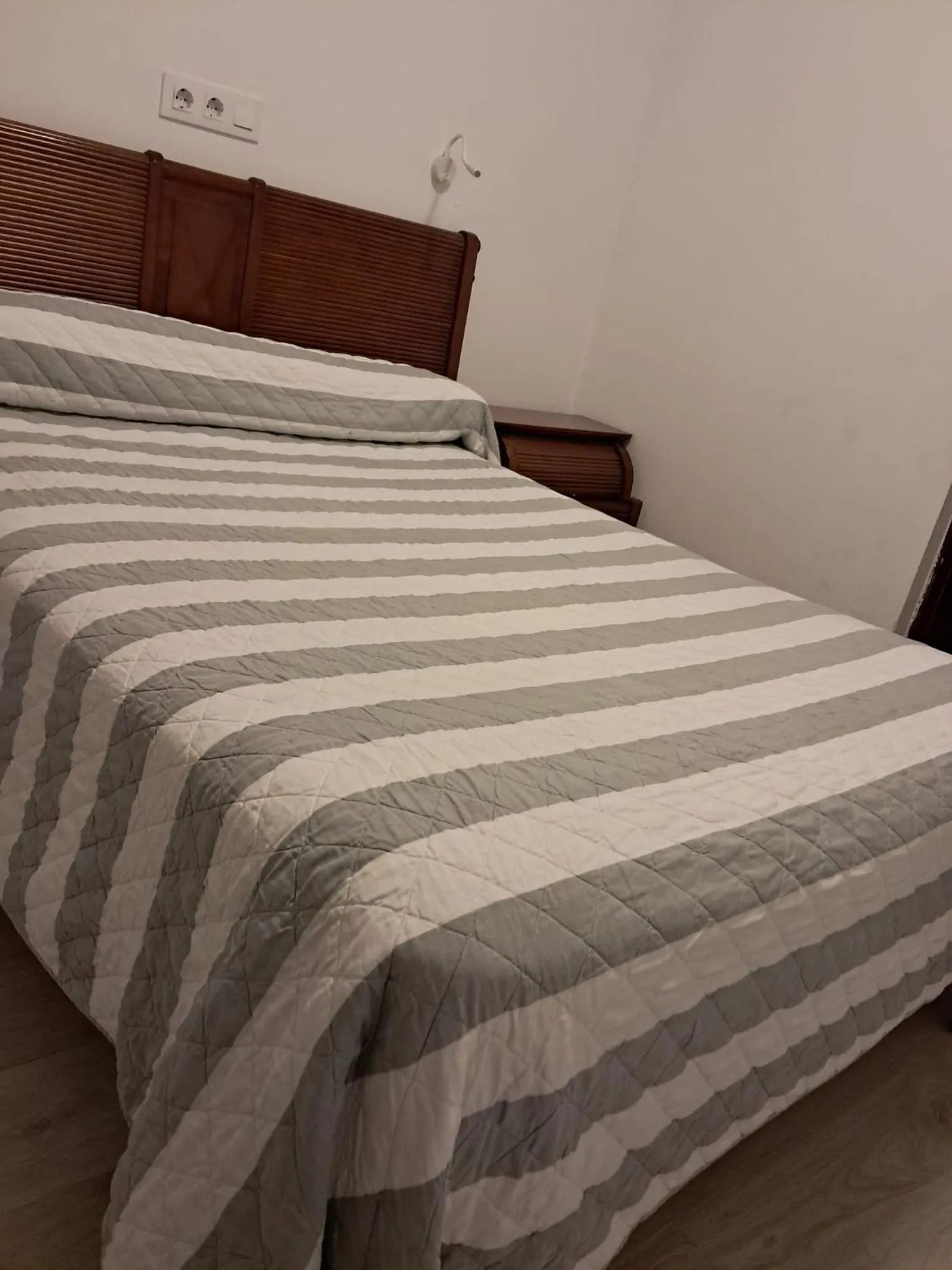 Bed in Hostal Lizana 2