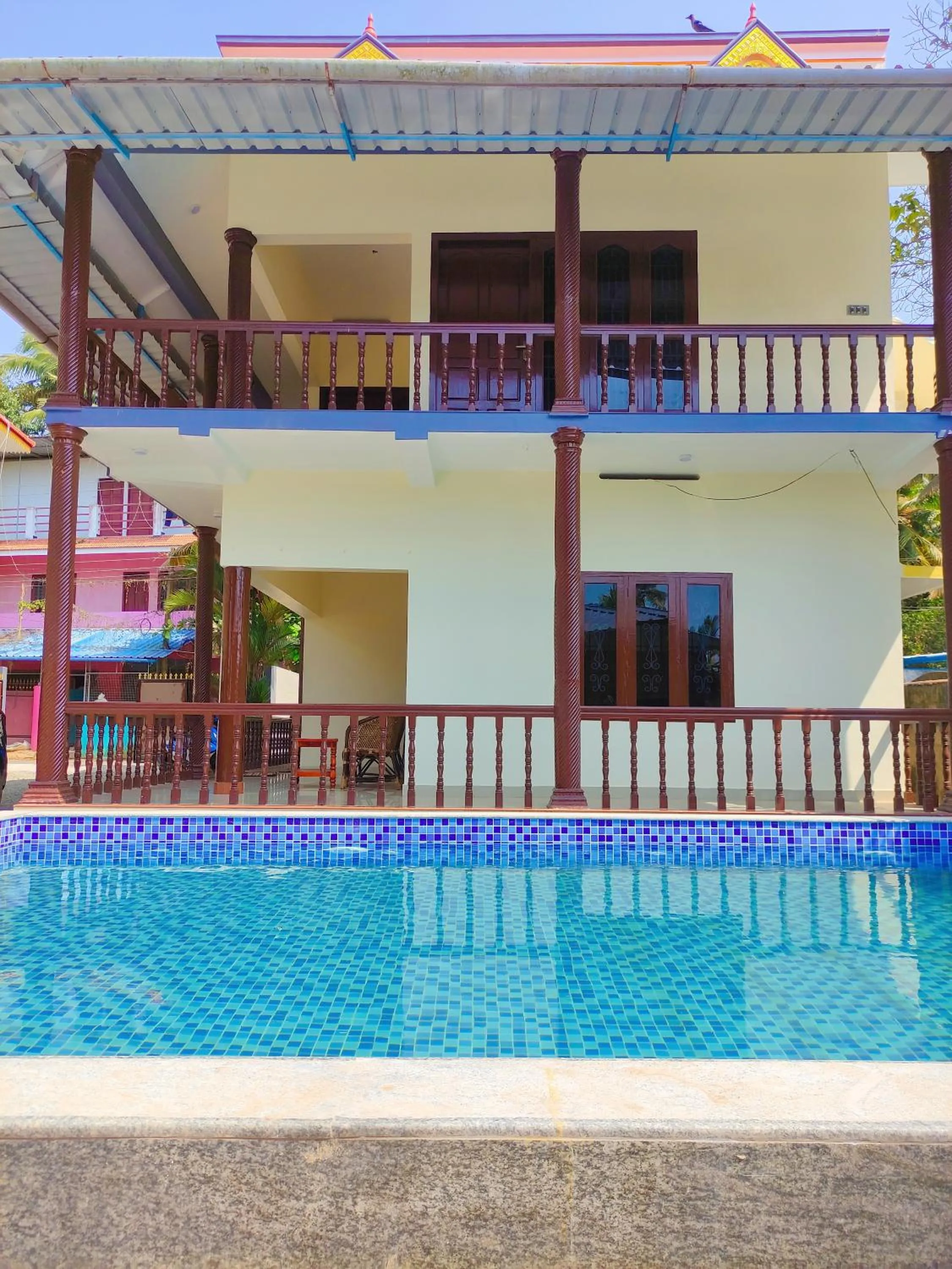 Swimming pool in Kayaloram Resort