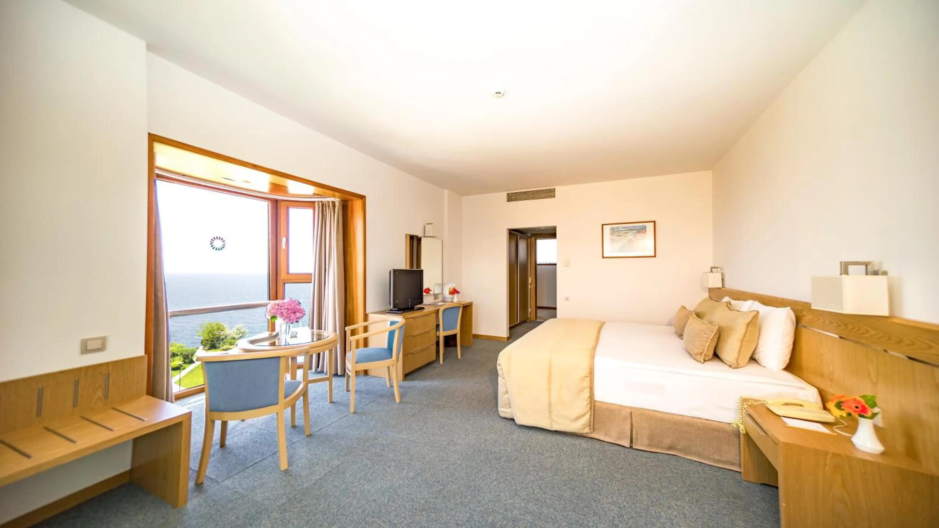 Bedroom in Grand Hotel Ontur Cesme