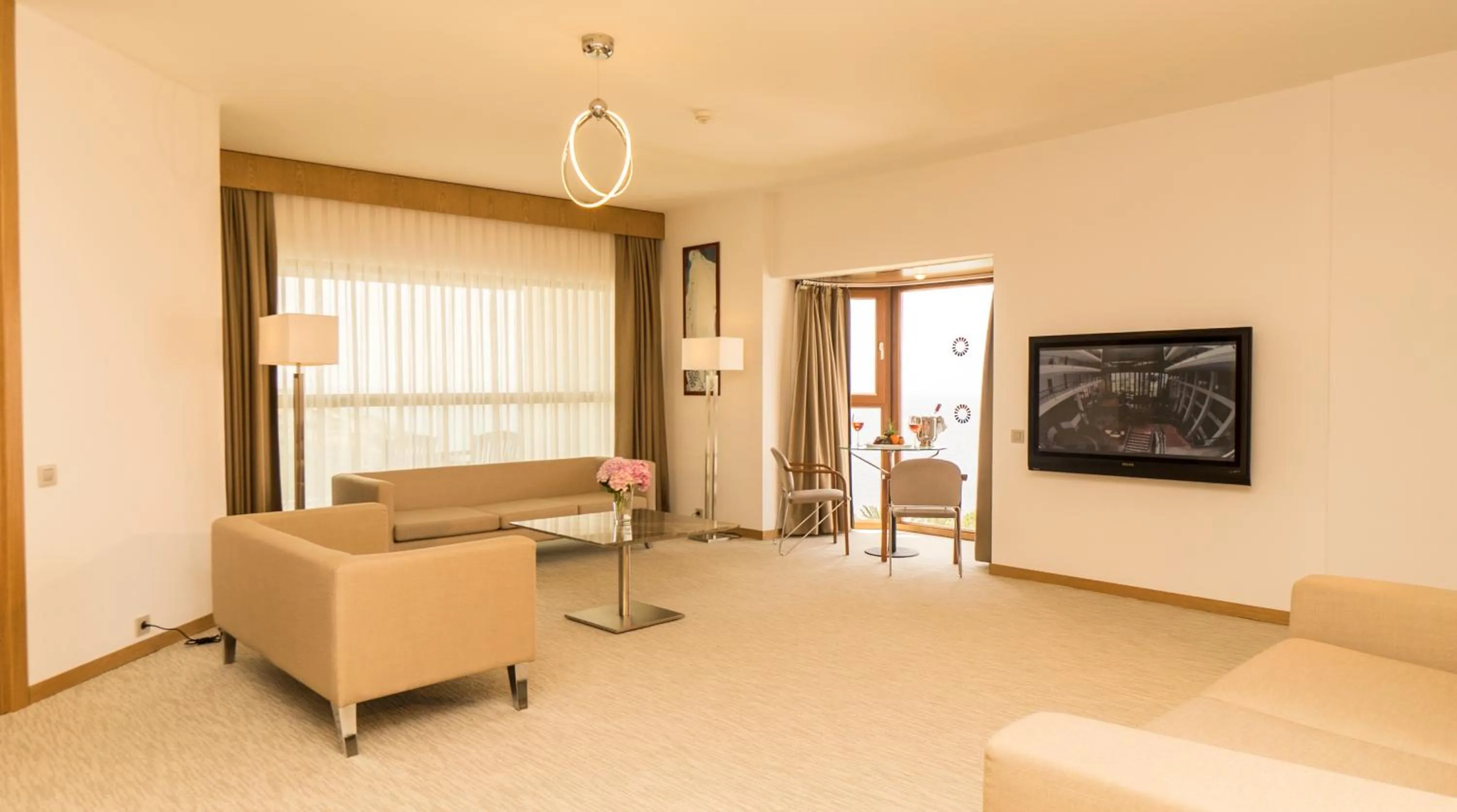 Living room in Grand Hotel Ontur Cesme