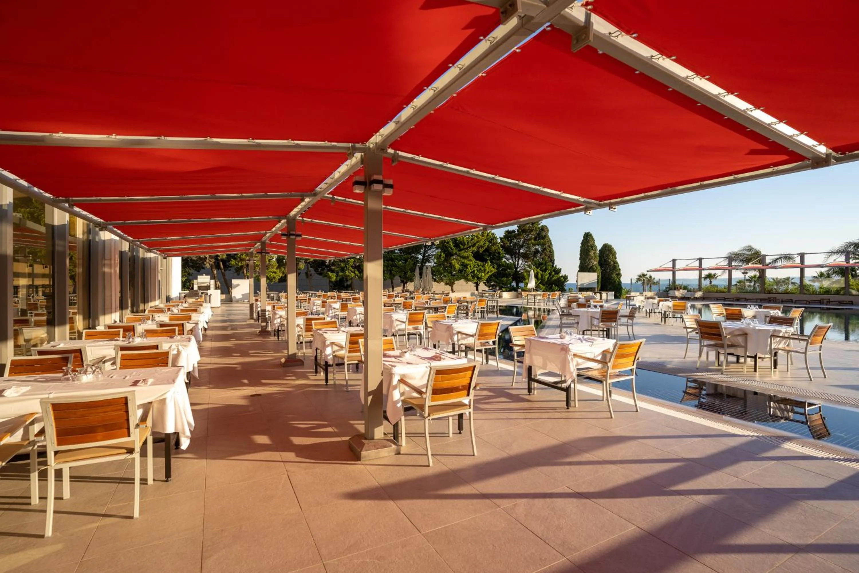 Restaurant/places to eat in Grand Hotel Ontur Cesme