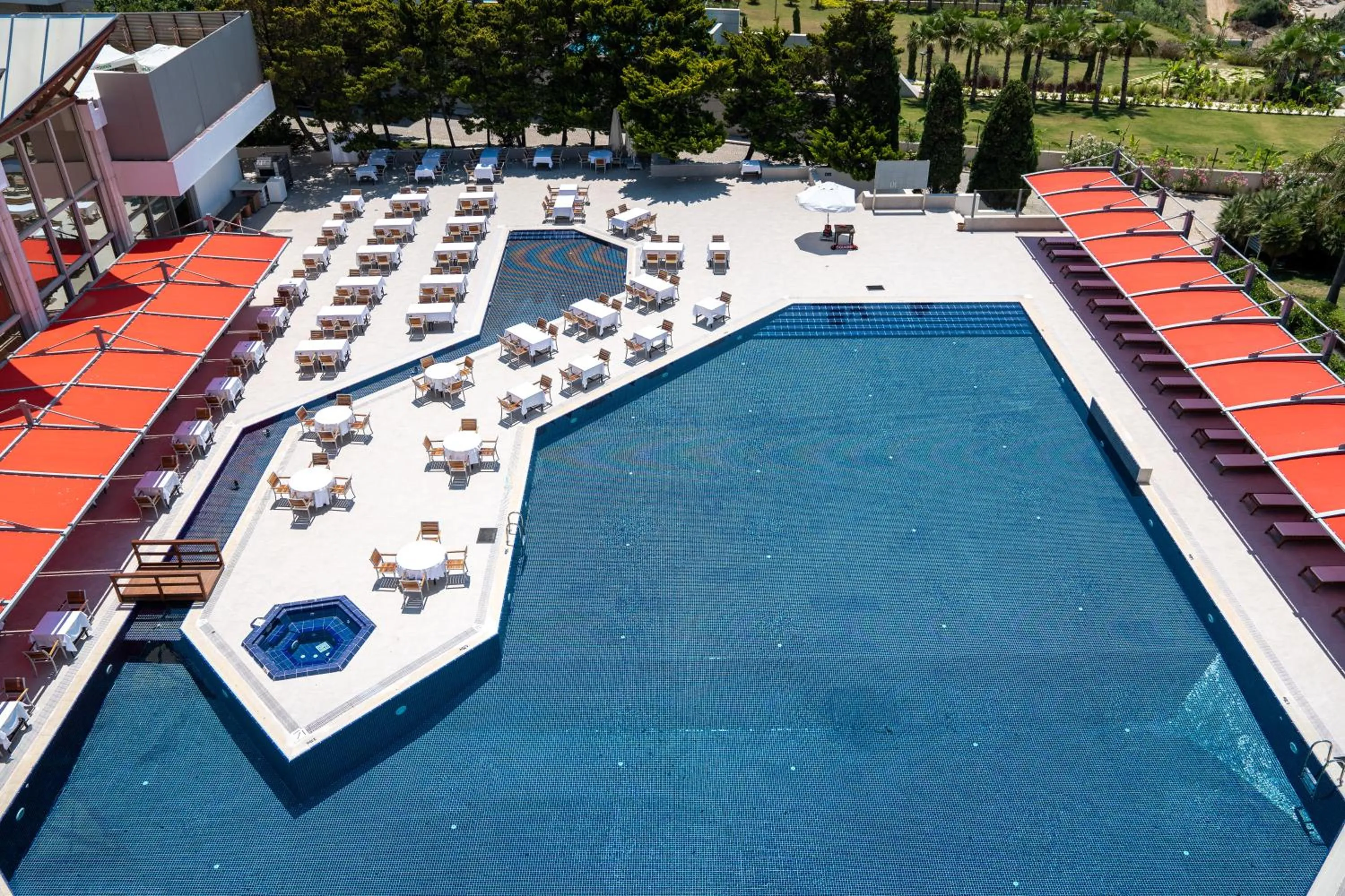 Swimming pool in Grand Hotel Ontur Cesme