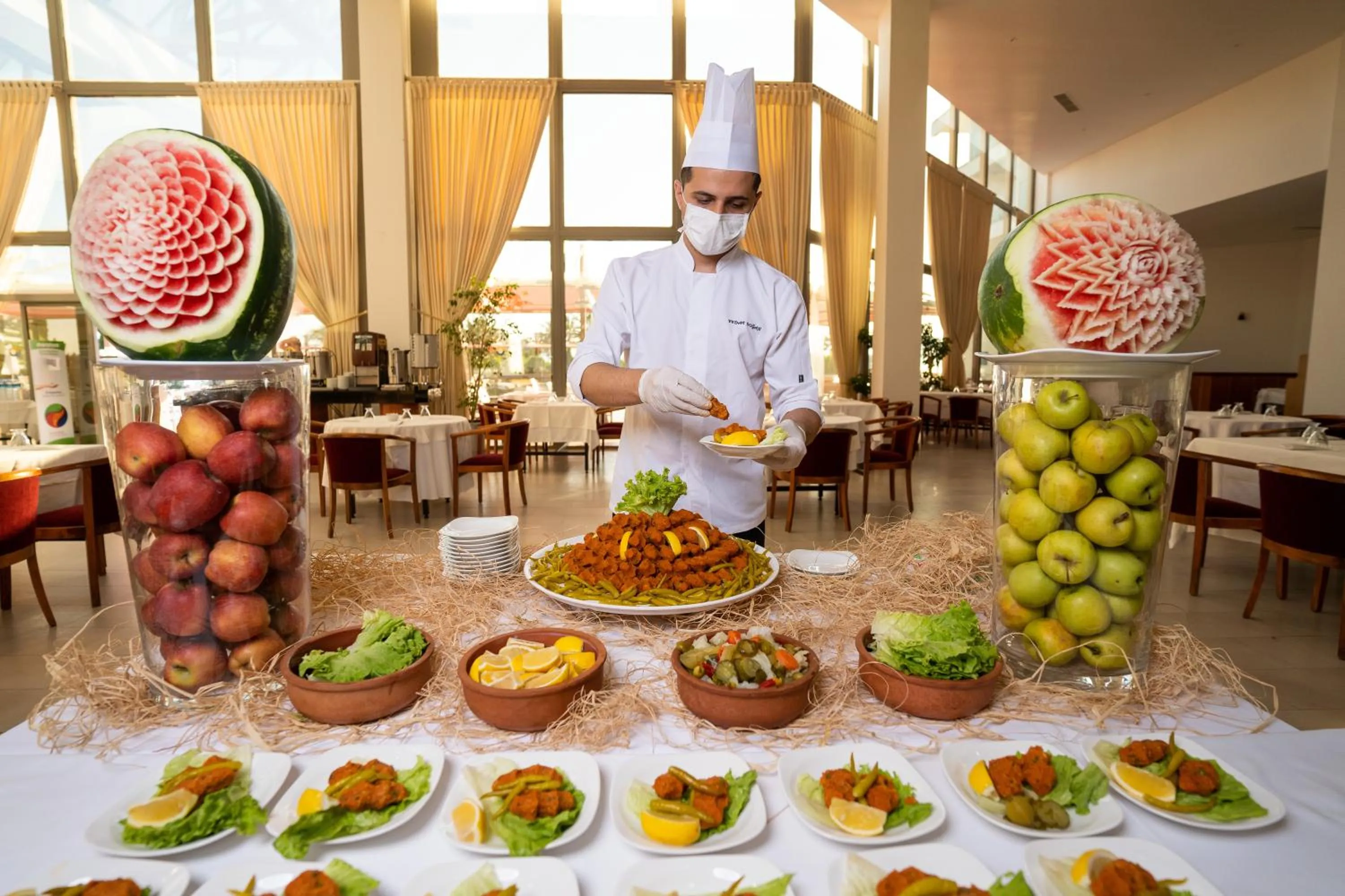 Restaurant/places to eat in Grand Hotel Ontur Cesme