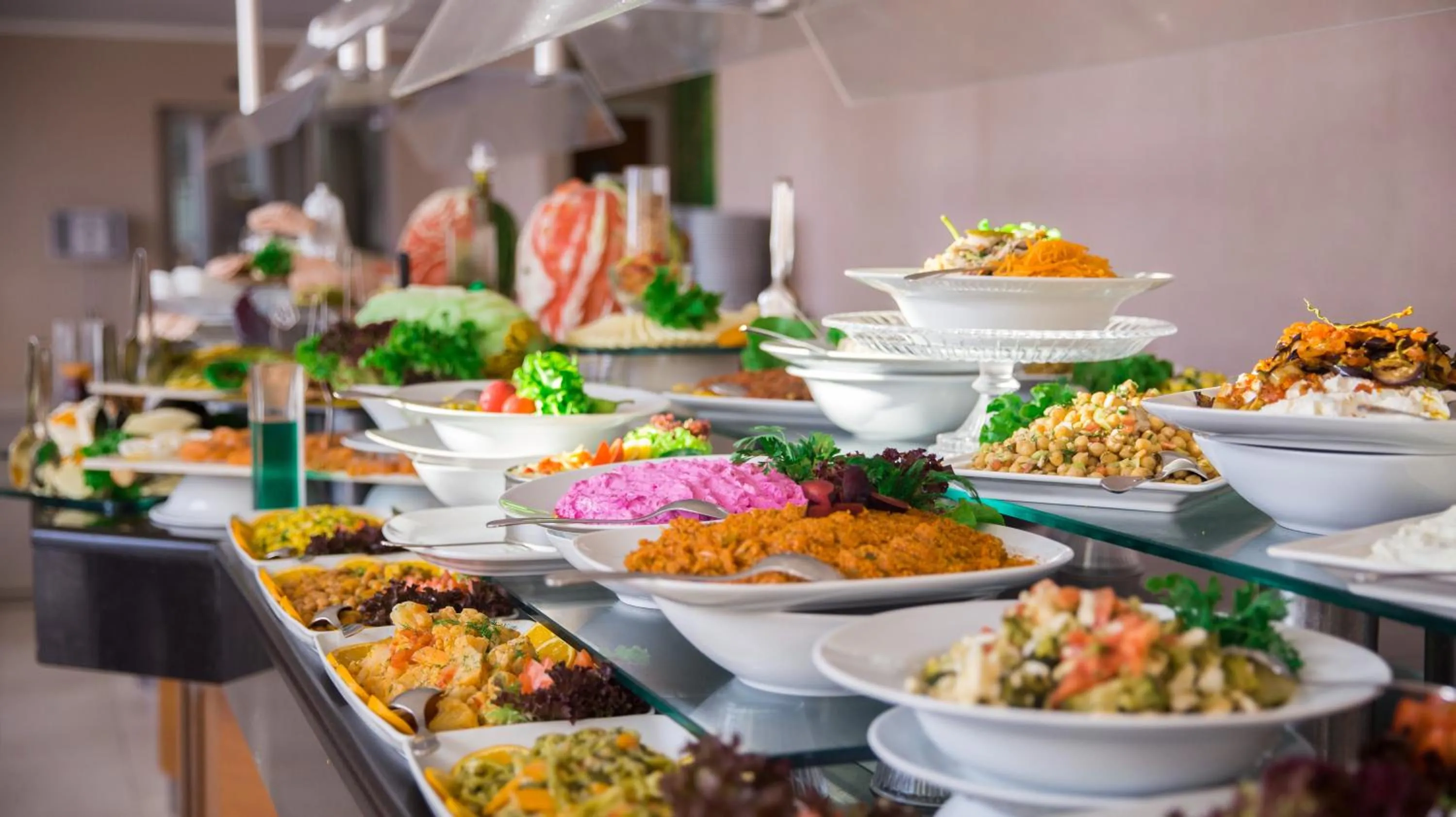 Food and drinks in Grand Hotel Ontur Cesme