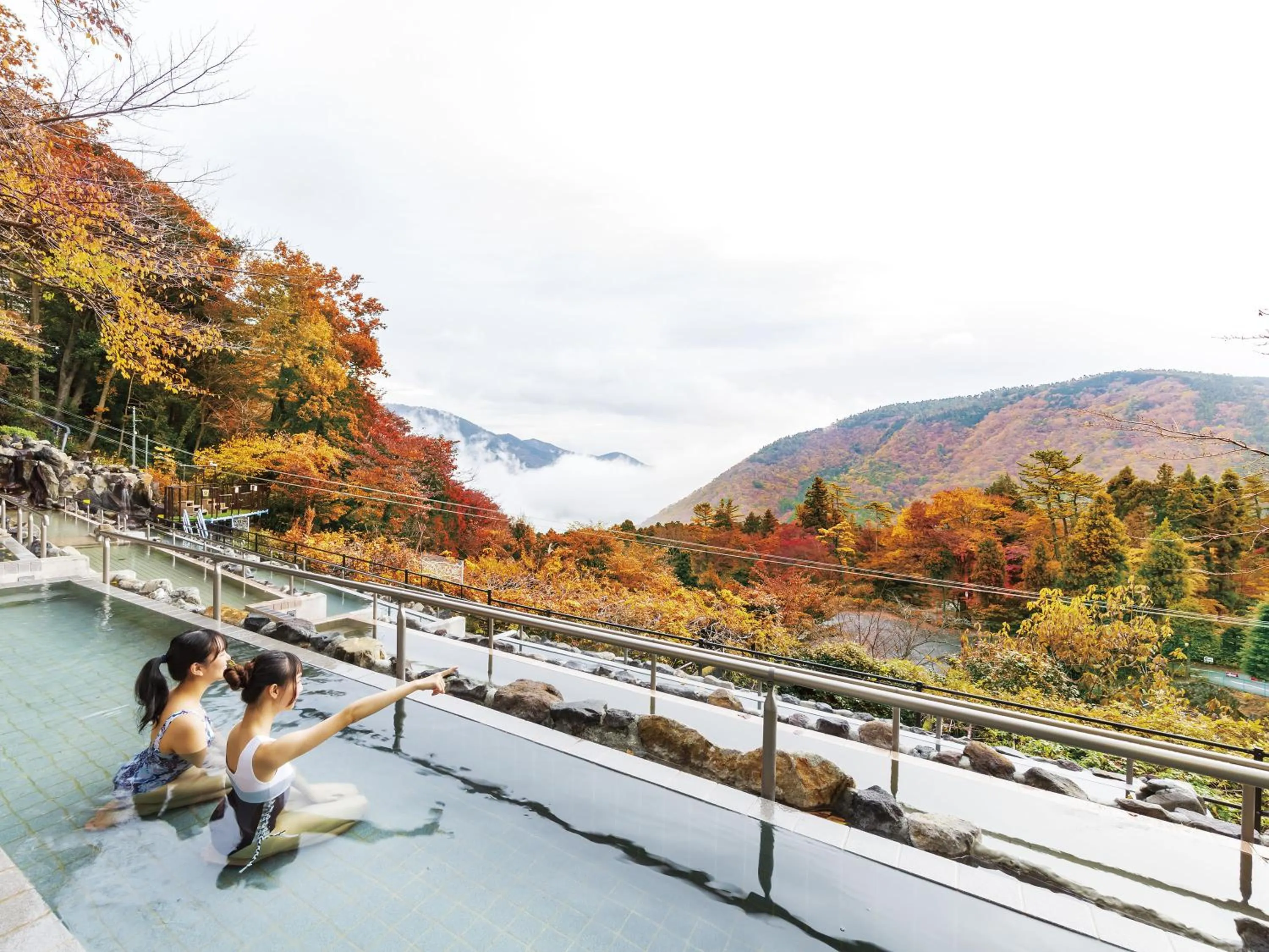 Aqua park in Hakone Kowakien Tenyu