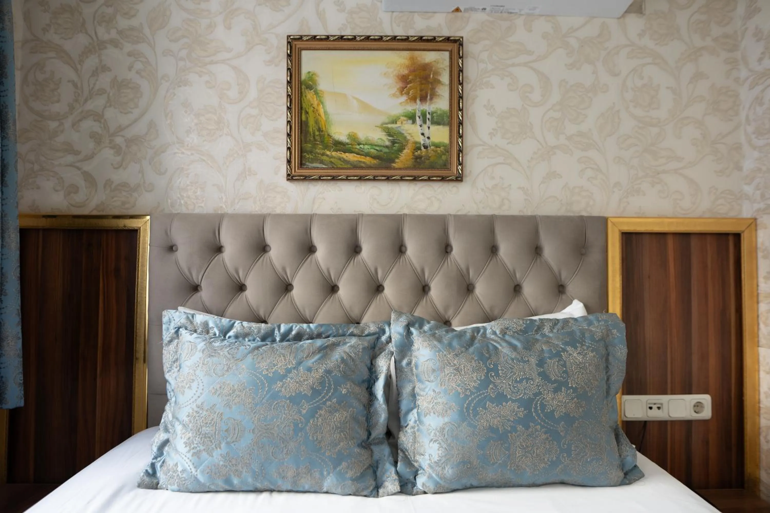 Bed in Angels Garden Hotel - Special Catagory