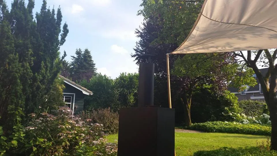 Garden view in B&B Eeneind